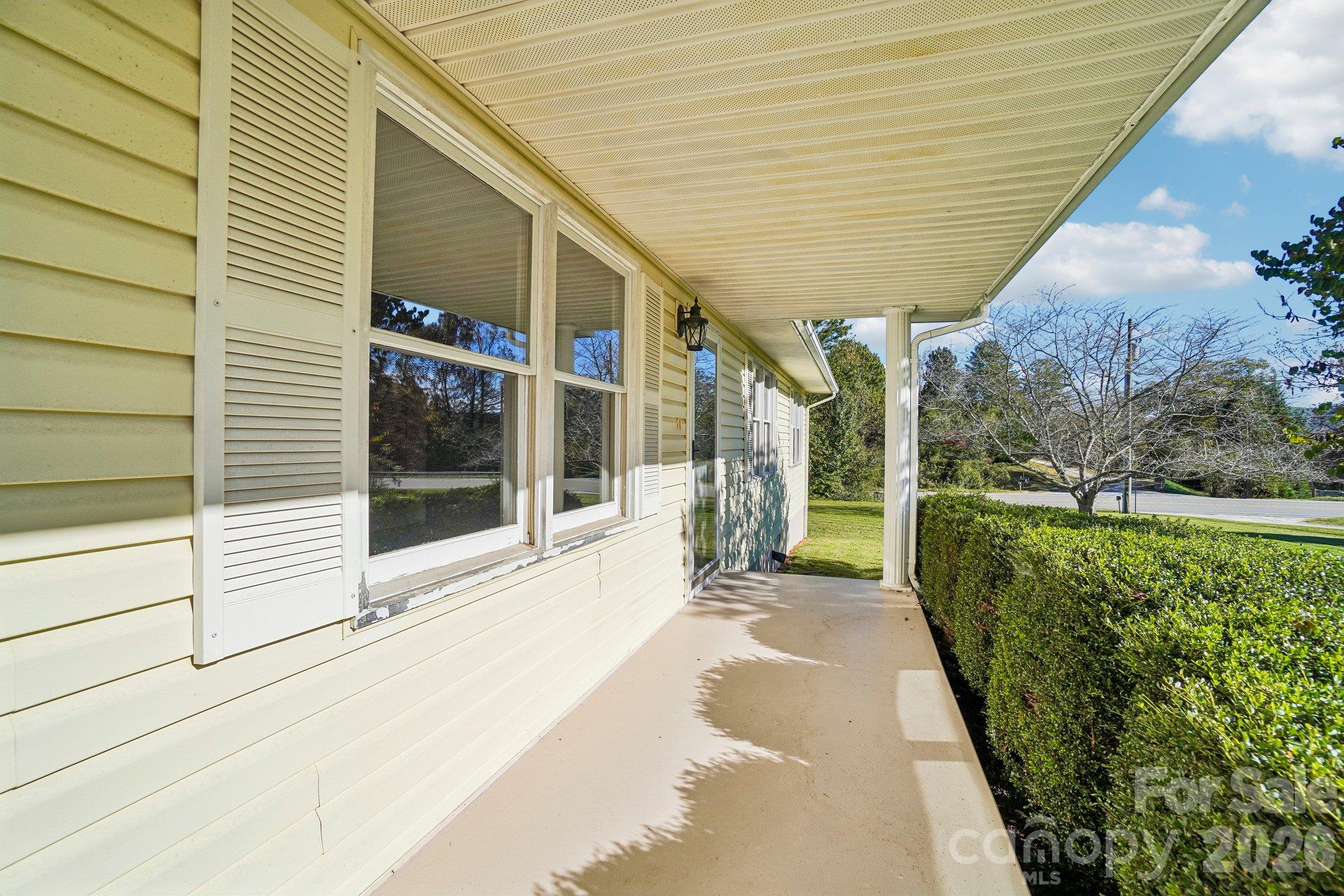 35 Lisam Way Property Photo 4