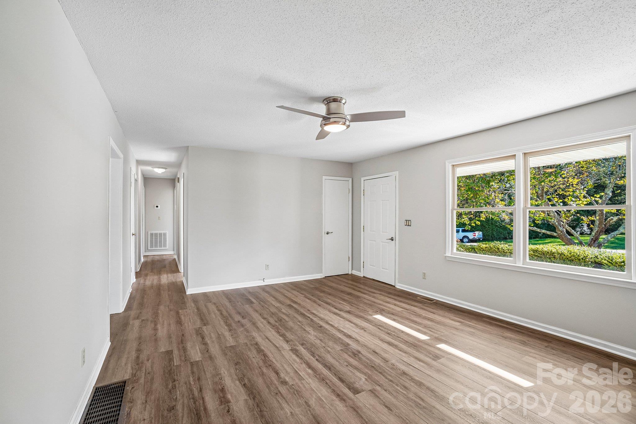 35 Lisam Way Property Photo 5