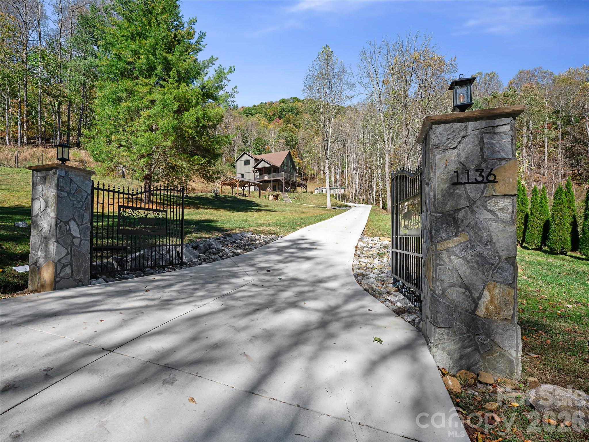 1136 Elk Shoals Creek Road Property Photo 2