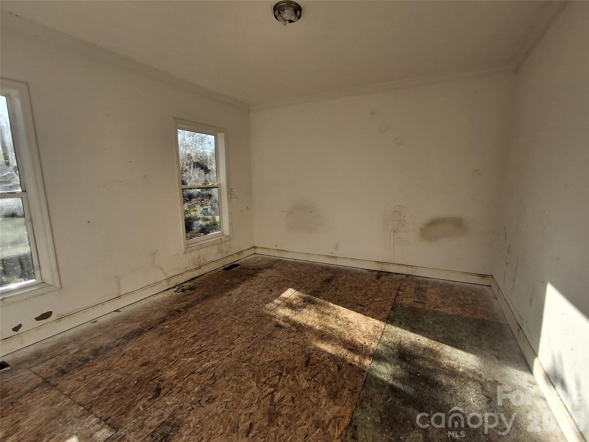 18 (20) Saxon Hill None Property Photo 16