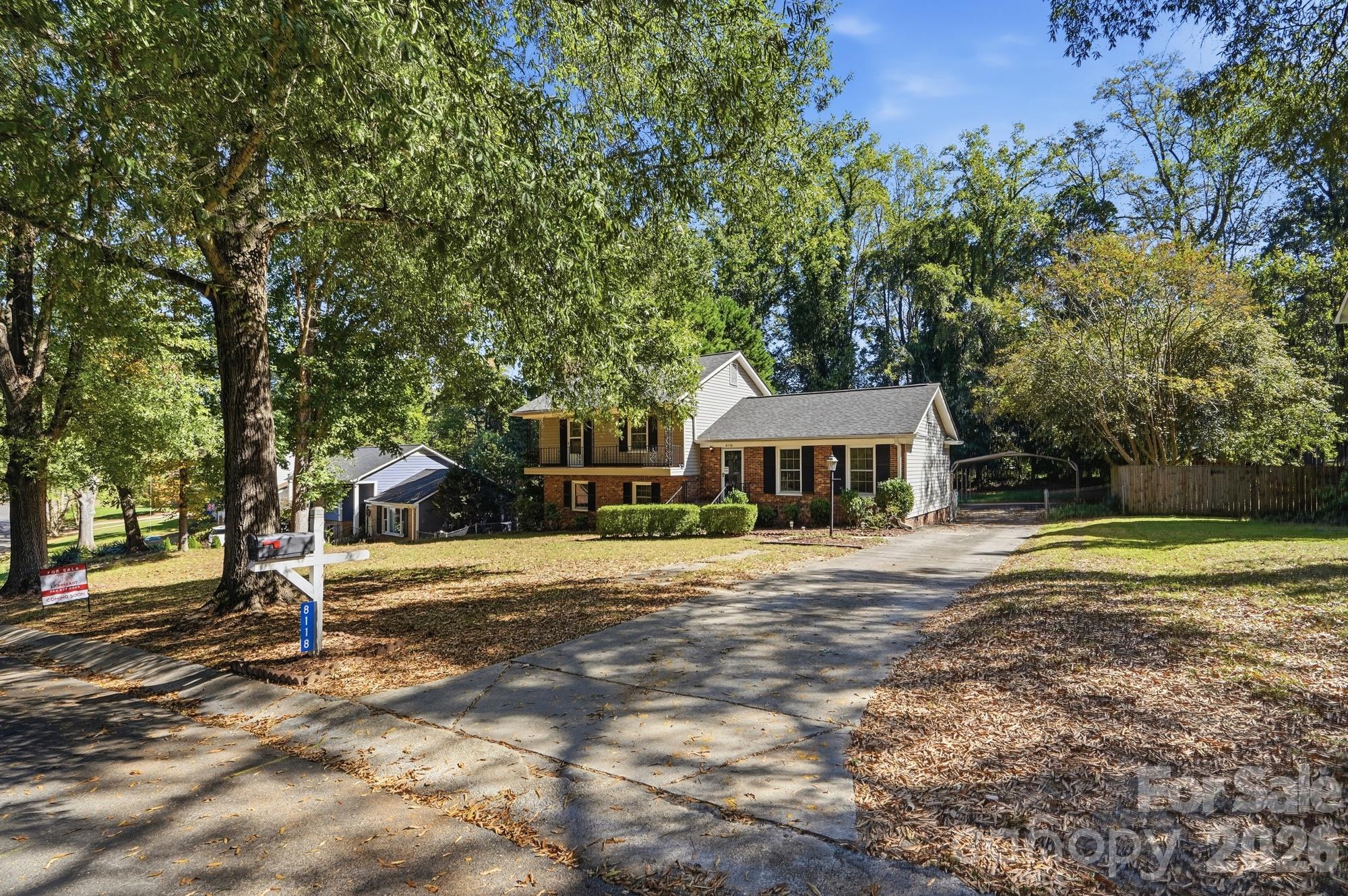 8118 Cliffside Drive Property Photo 1