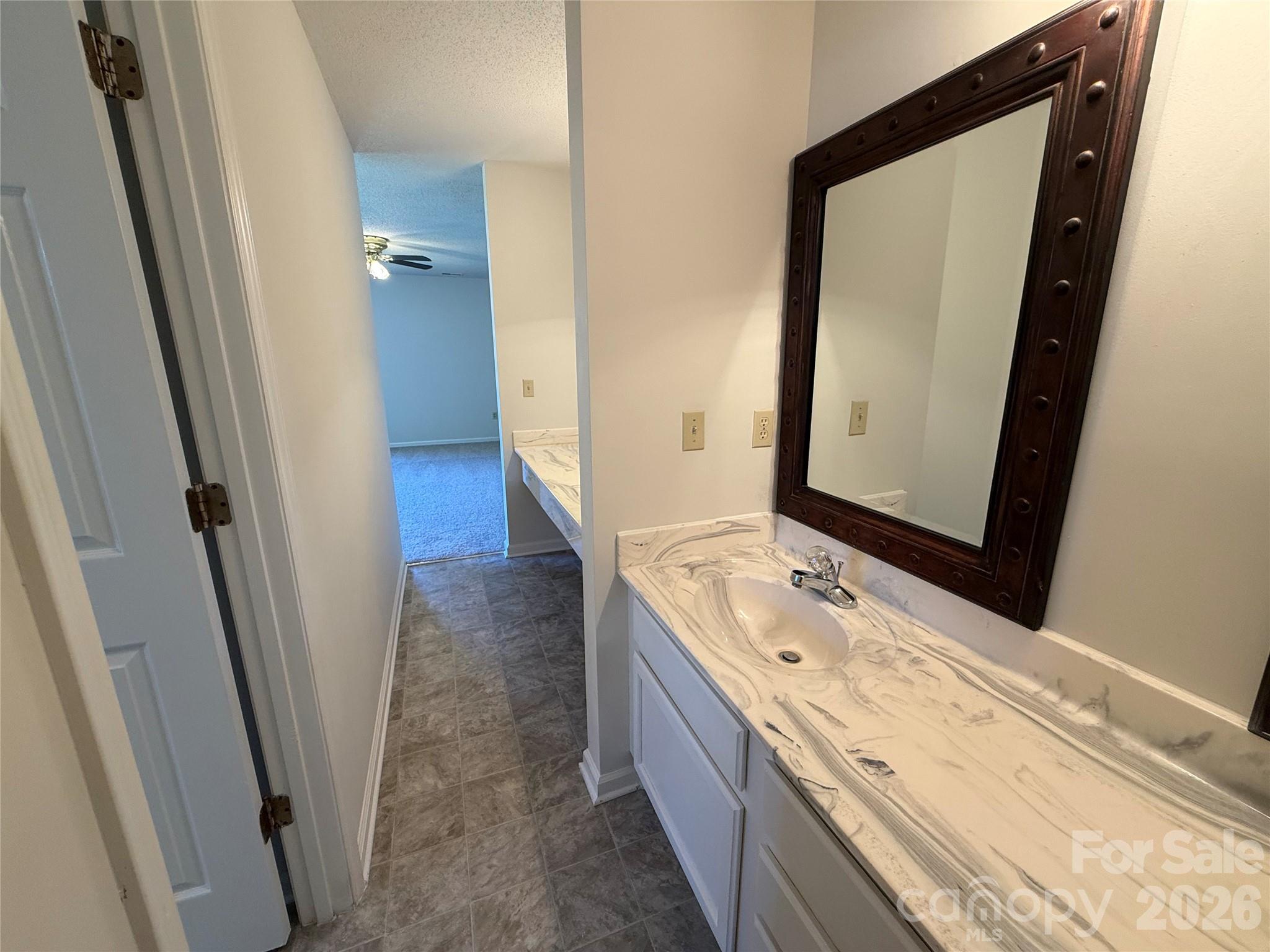 5244 Dayan Drive Property Photo 10