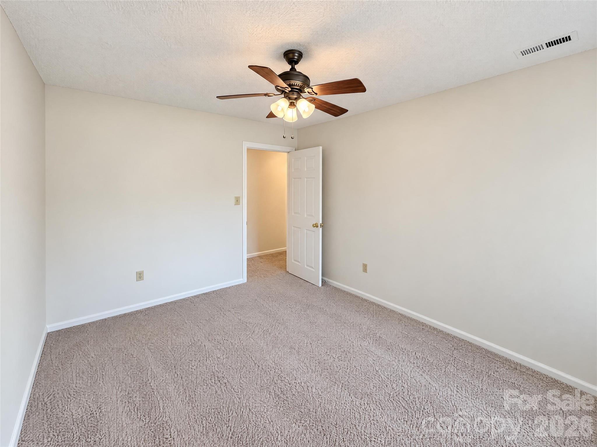 5244 Dayan Drive Property Photo 14