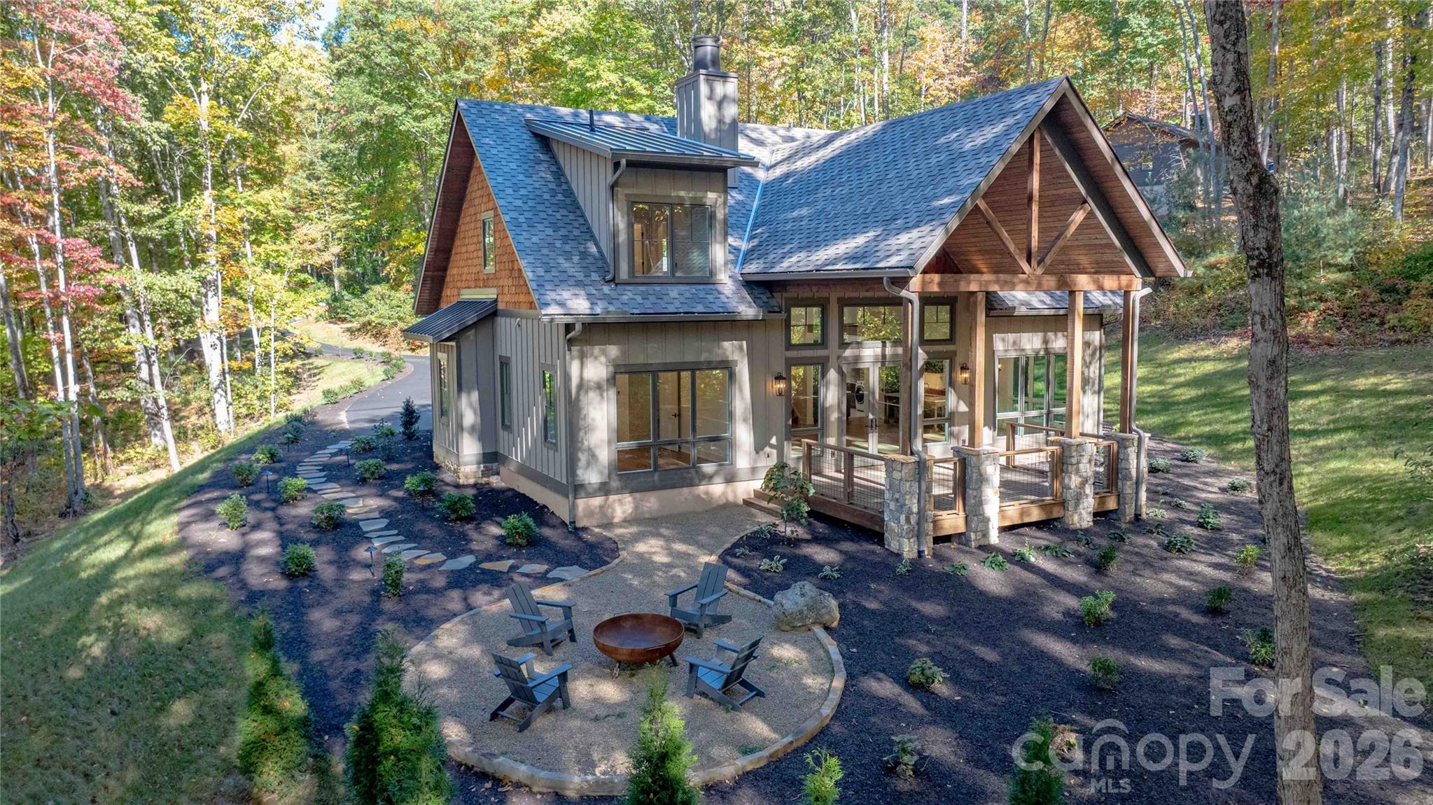 676 Arlington Road Property Photo 3