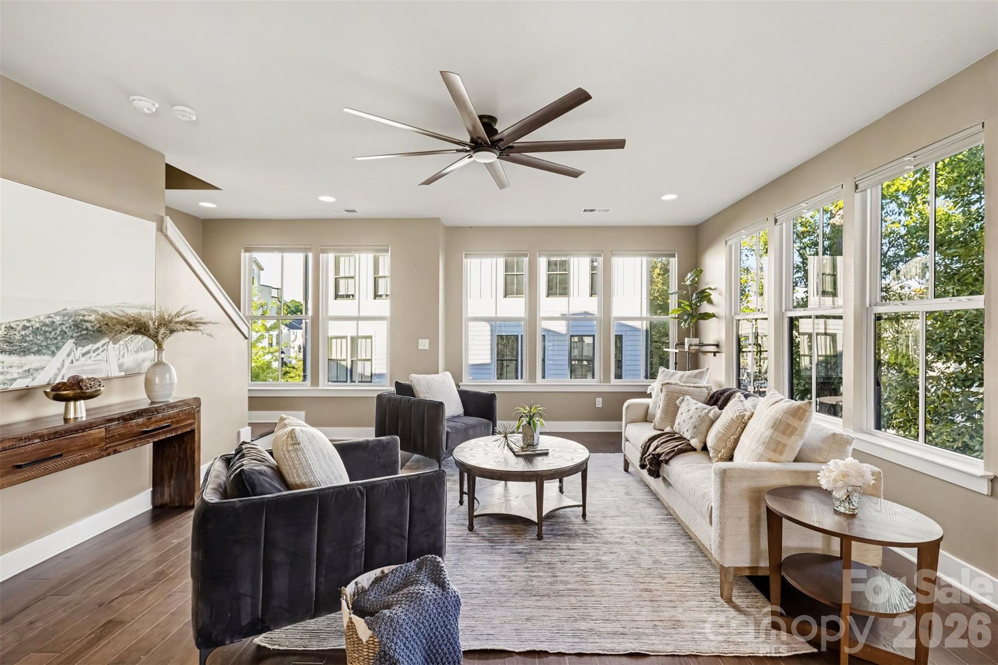 11921 Fiddlers Roof Lane Property Photo 4