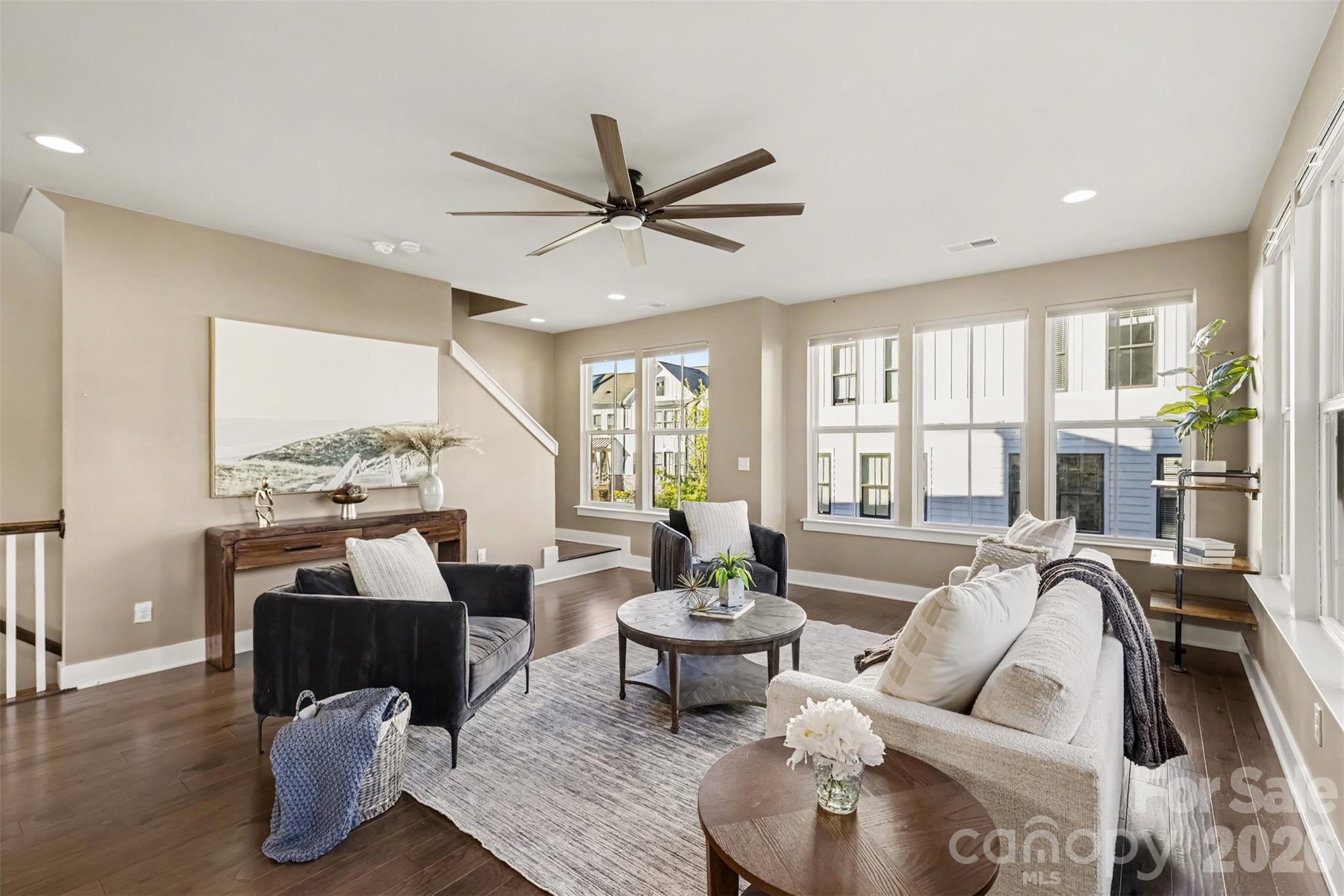 11921 Fiddlers Roof Lane Property Photo 6