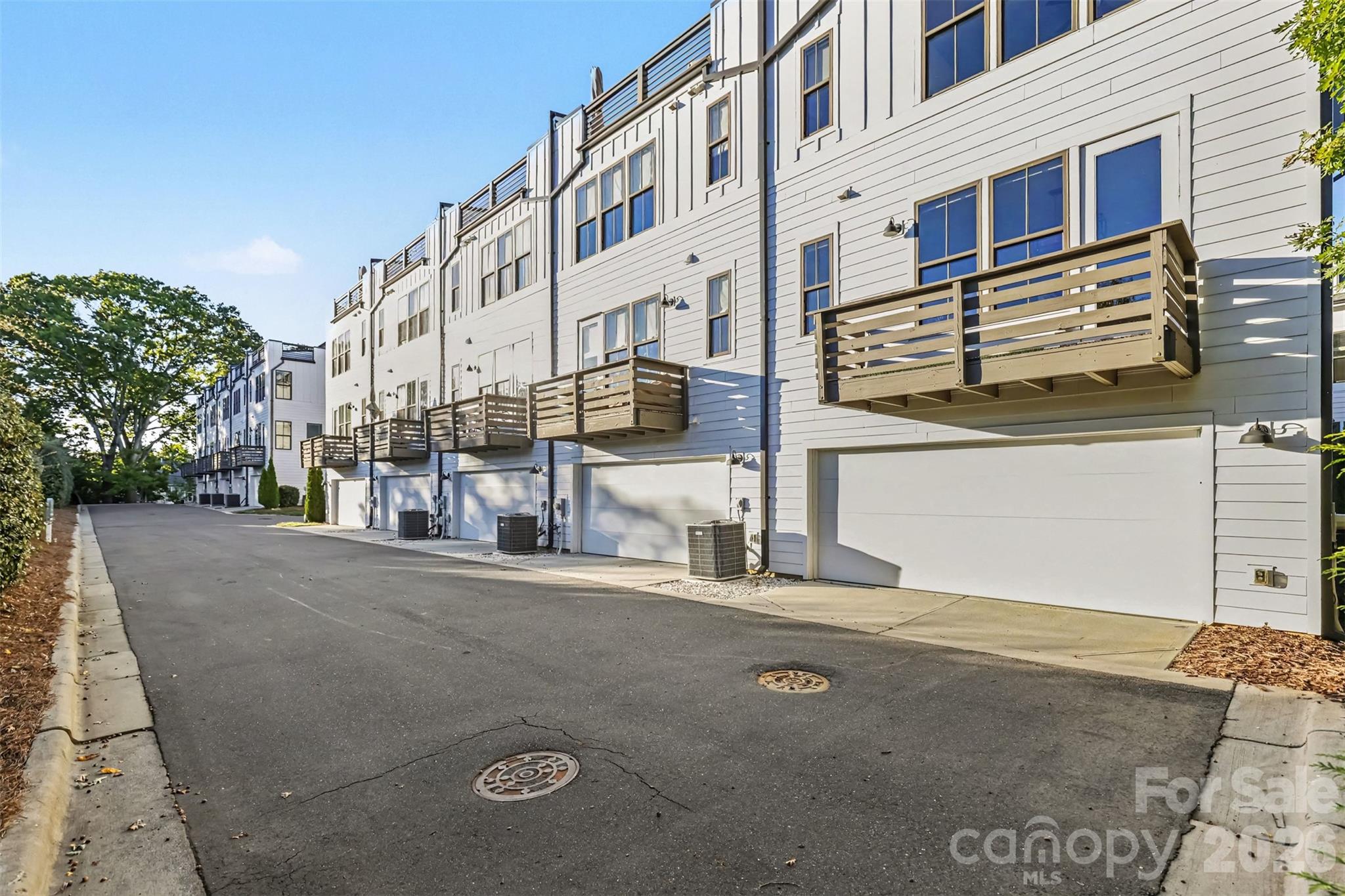11921 Fiddlers Roof Lane Property Photo 45