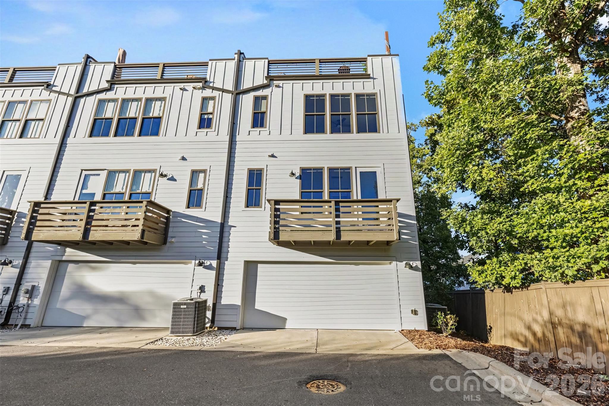 11921 Fiddlers Roof Lane Property Photo 46