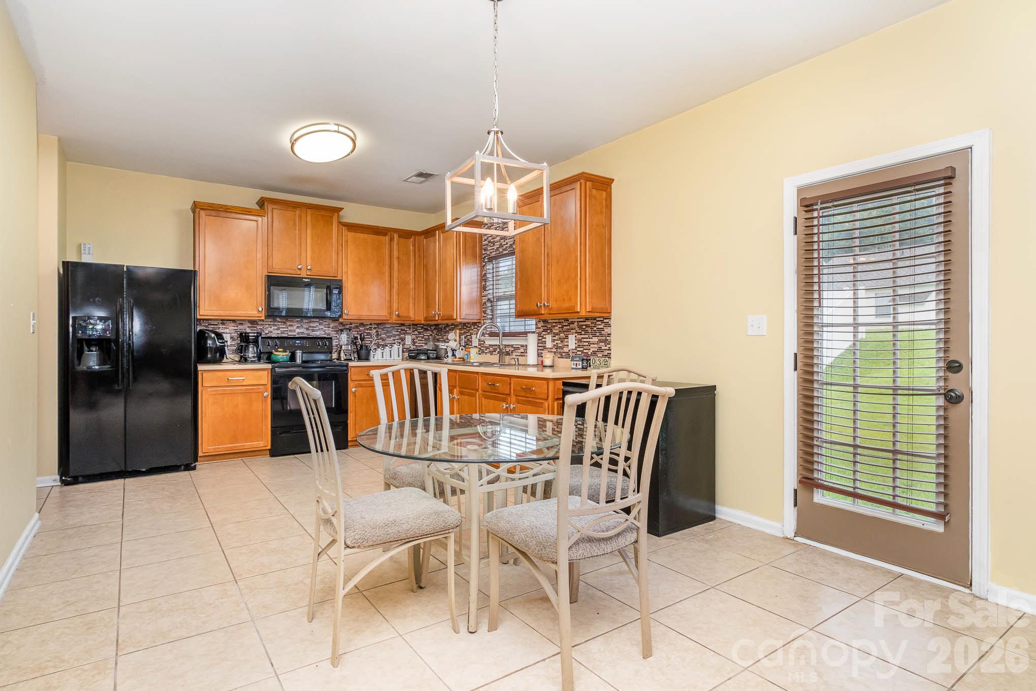 1018 Clover Gap Drive Property Photo 10