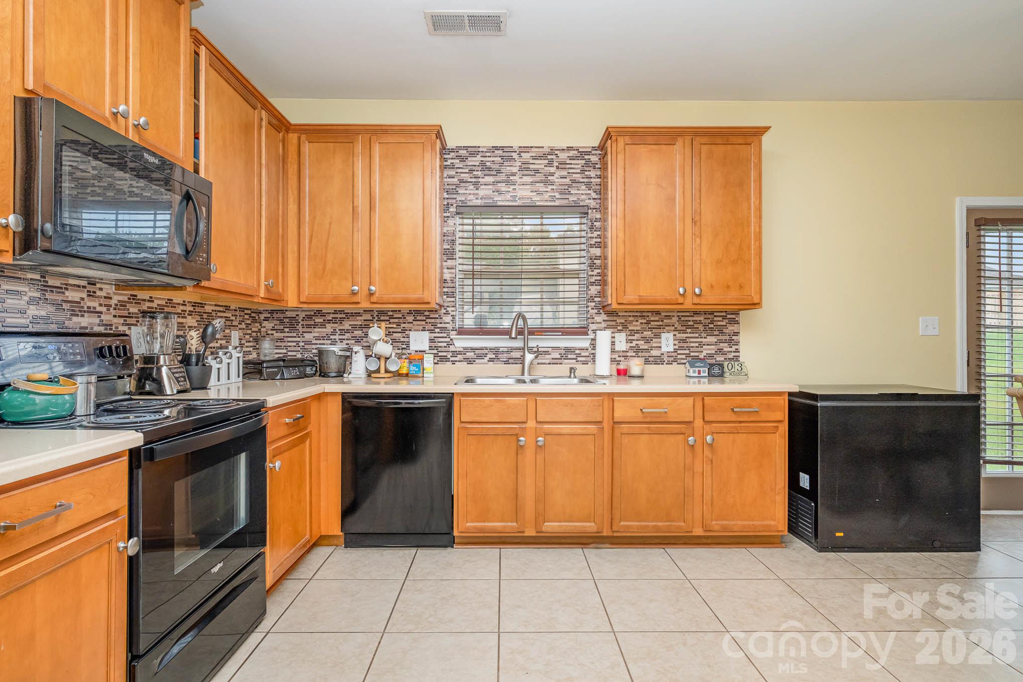 1018 Clover Gap Drive Property Photo 11