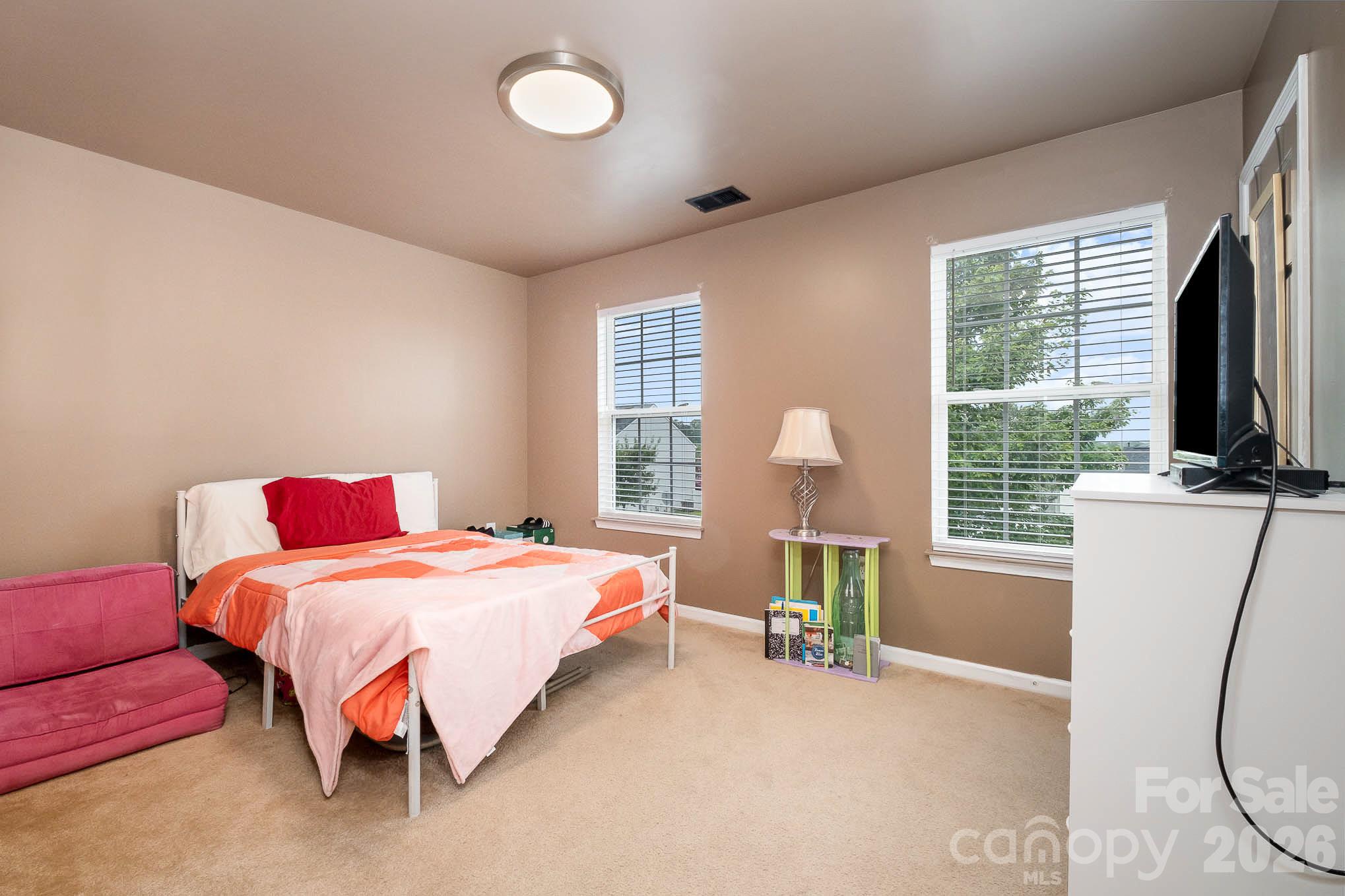 1018 Clover Gap Drive Property Photo 18