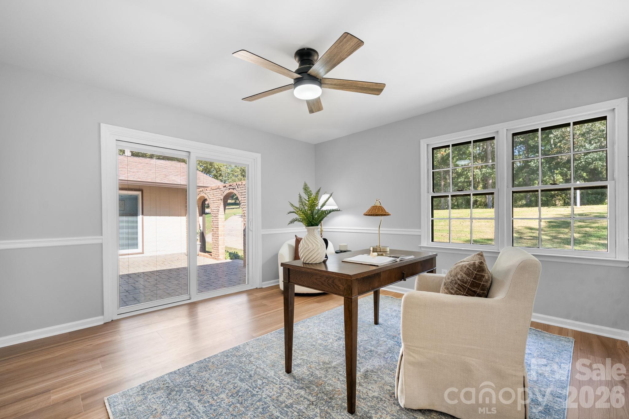 4024 Wandering Lane Property Photo 15