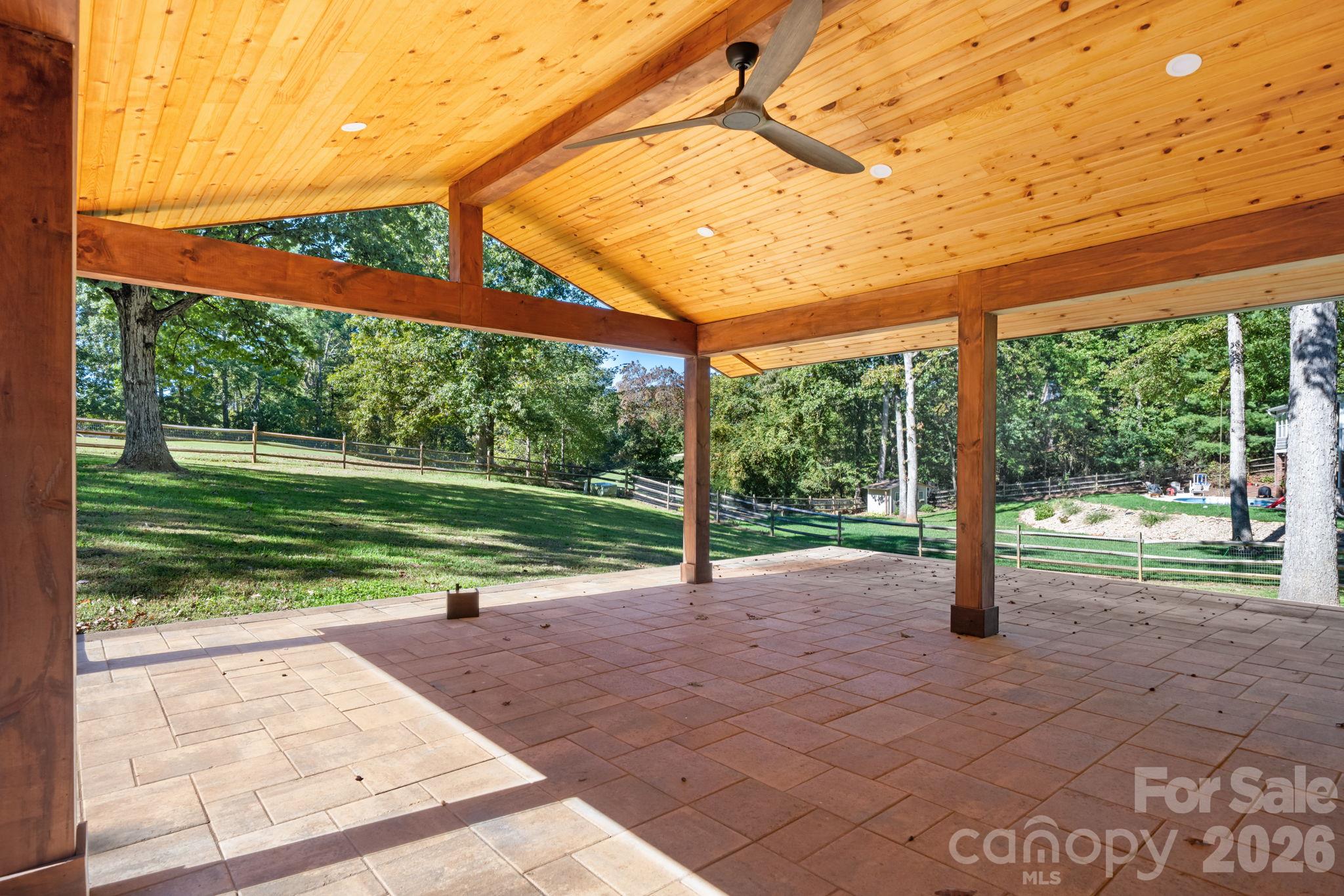 4024 Wandering Lane Property Photo 30