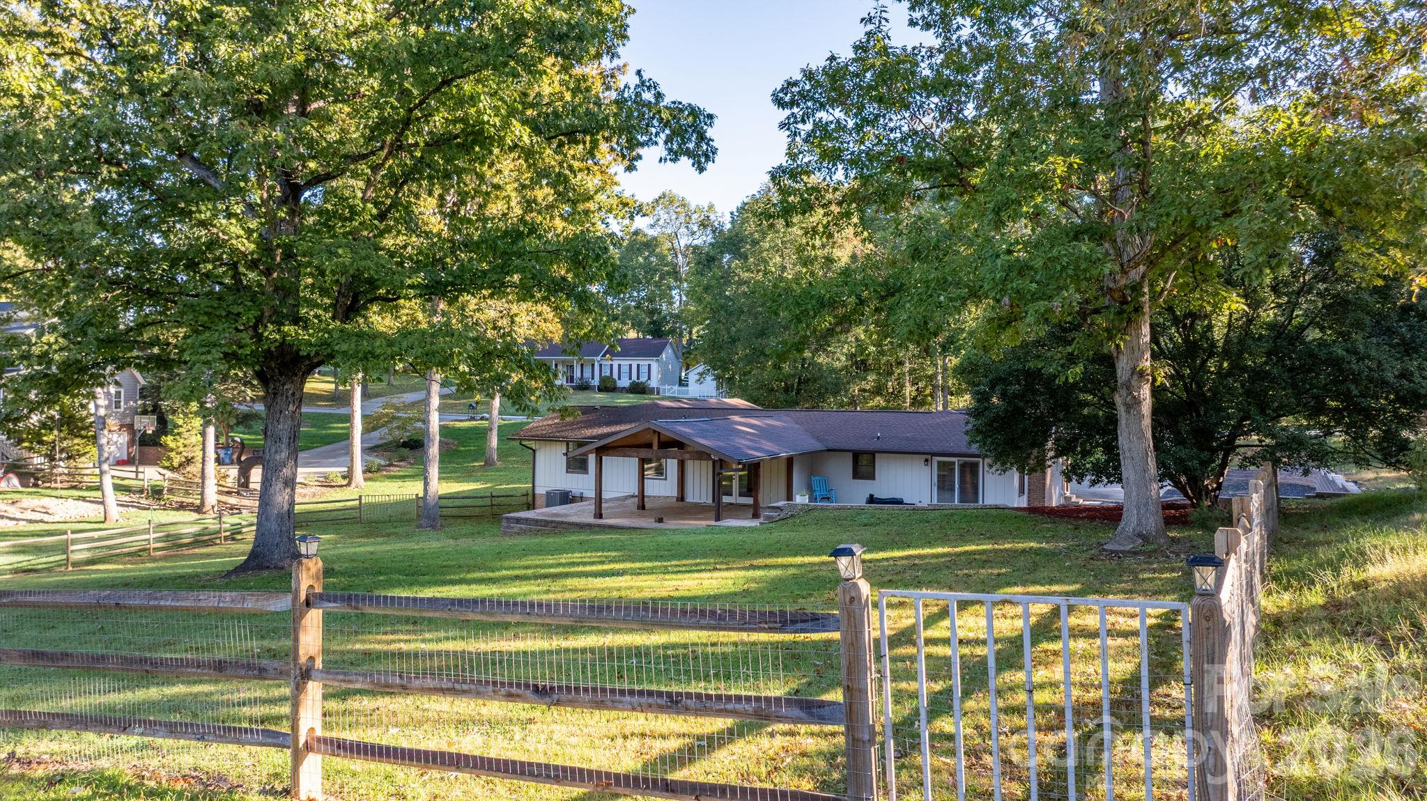 4024 Wandering Lane Property Photo 39