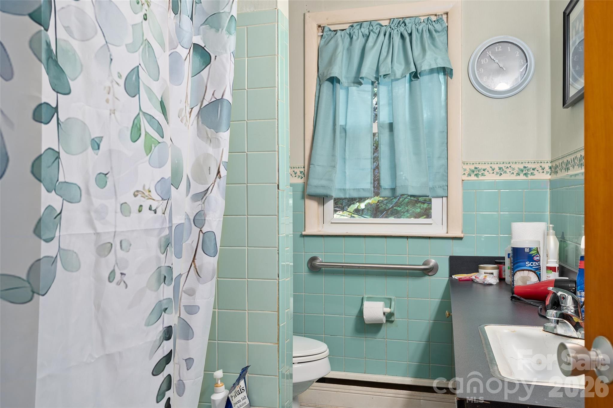 152 Tate Street Property Photo 33