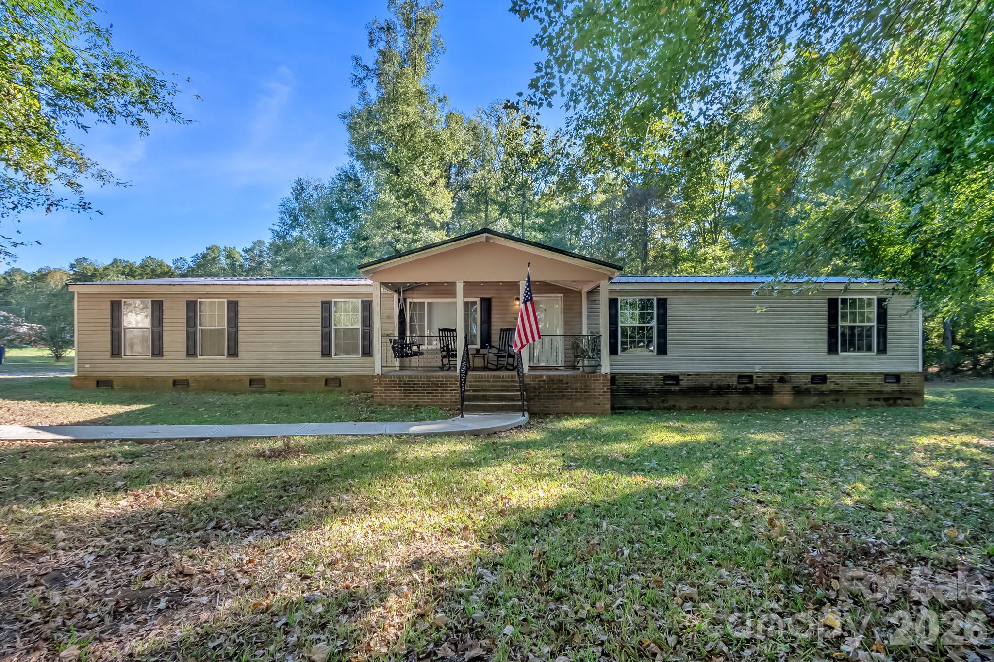 803 Gw Broome Road Property Photo 1