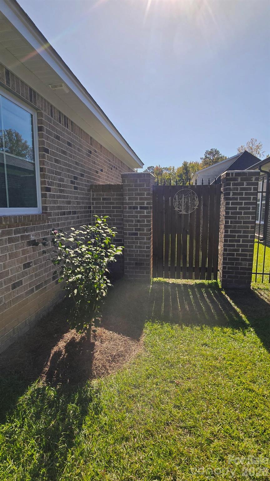 3016 Willett Court Property Photo 33