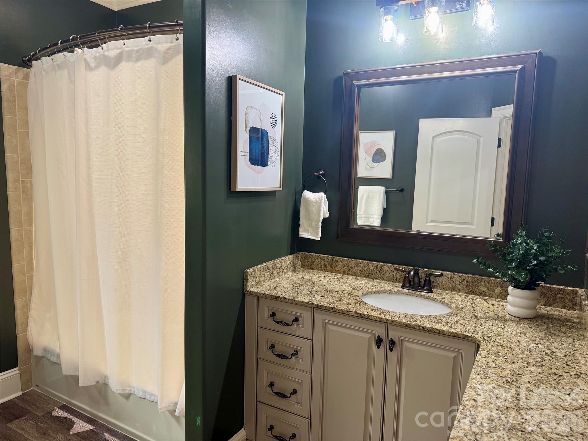 5129 Watermead Lane Property Photo 12