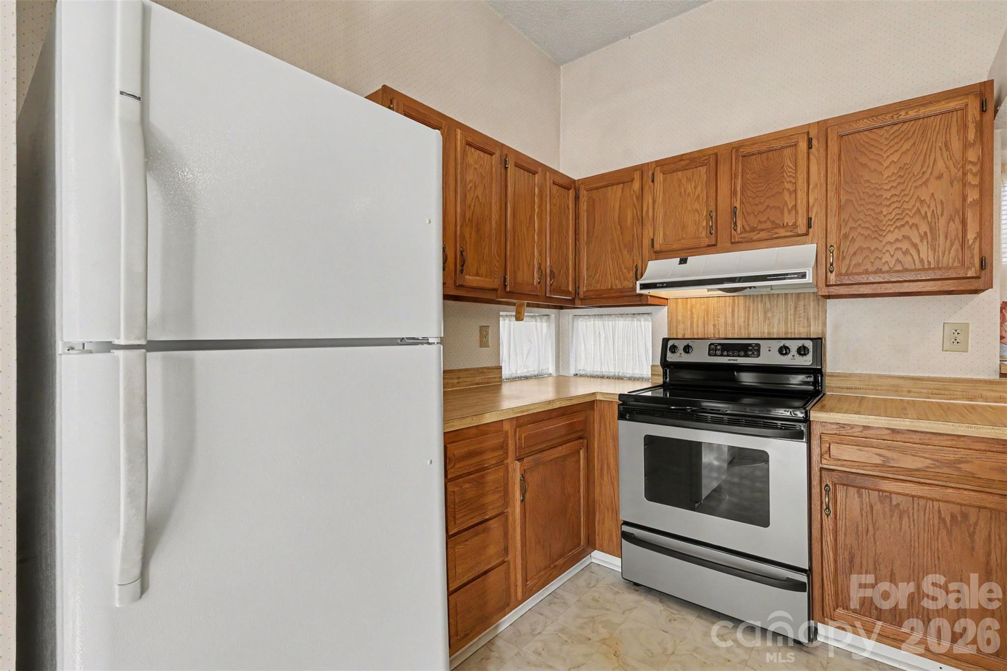 5929 Old Meadow Road Property Photo 11