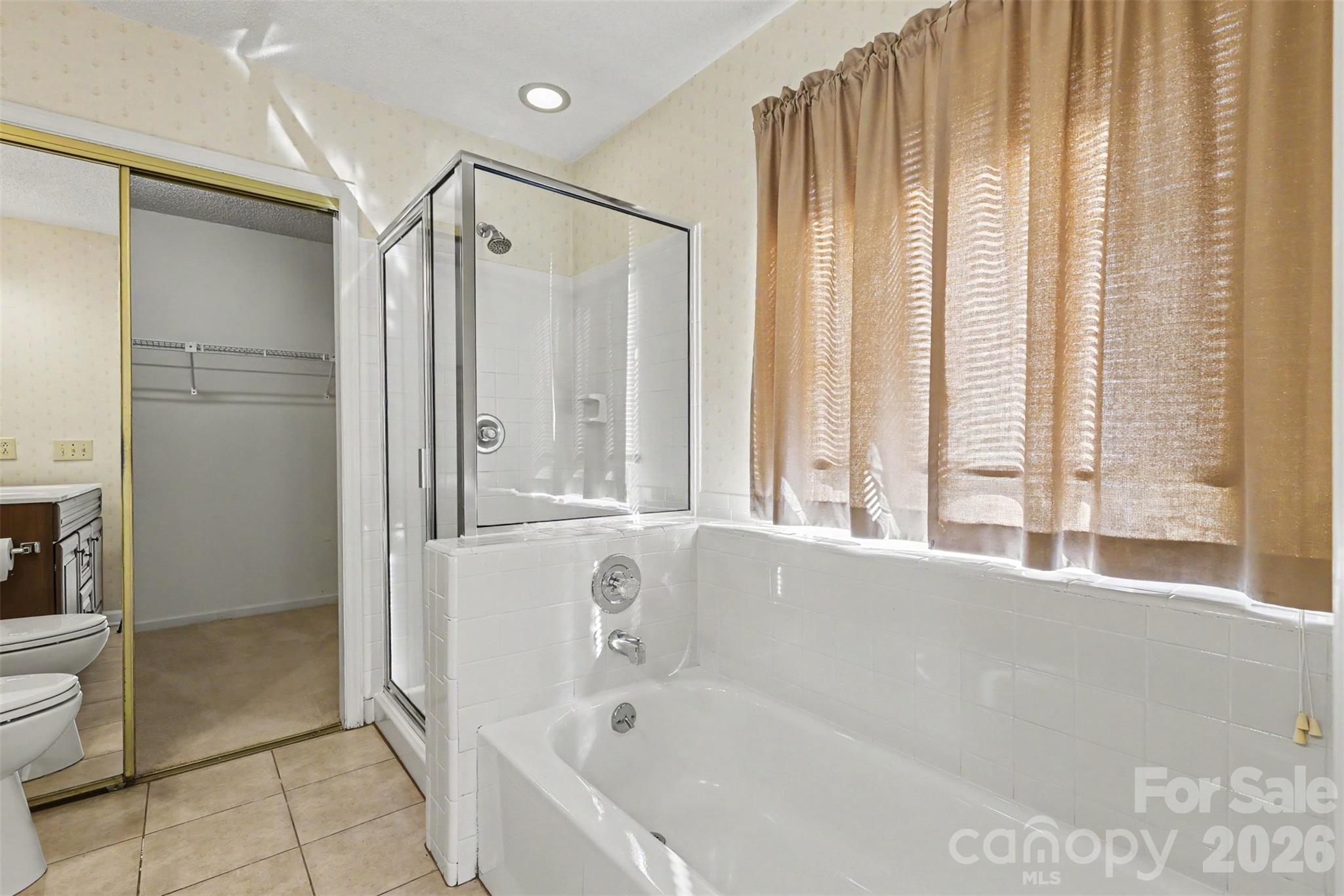 5929 Old Meadow Road Property Photo 14