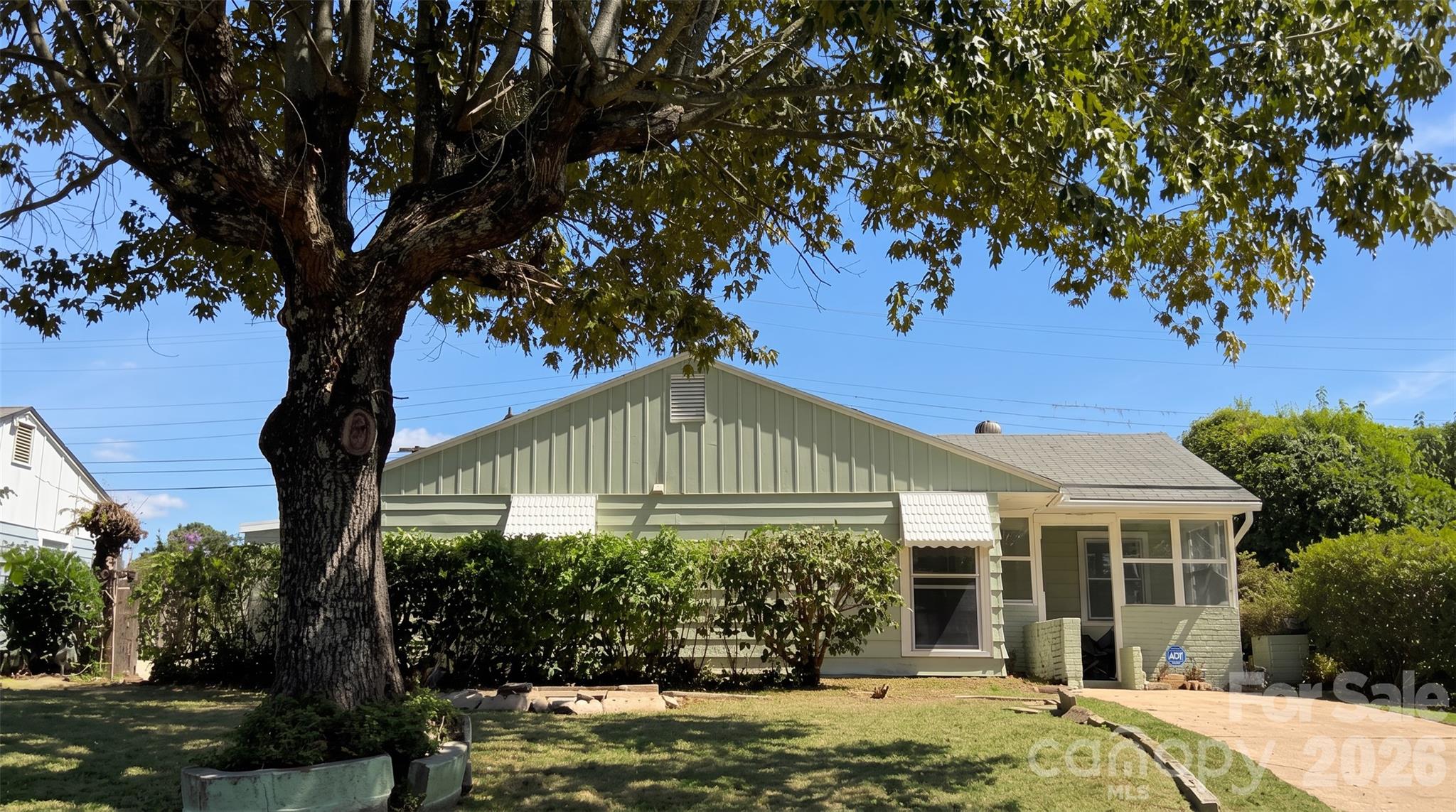 2018 Quentin Street Property Photo 1