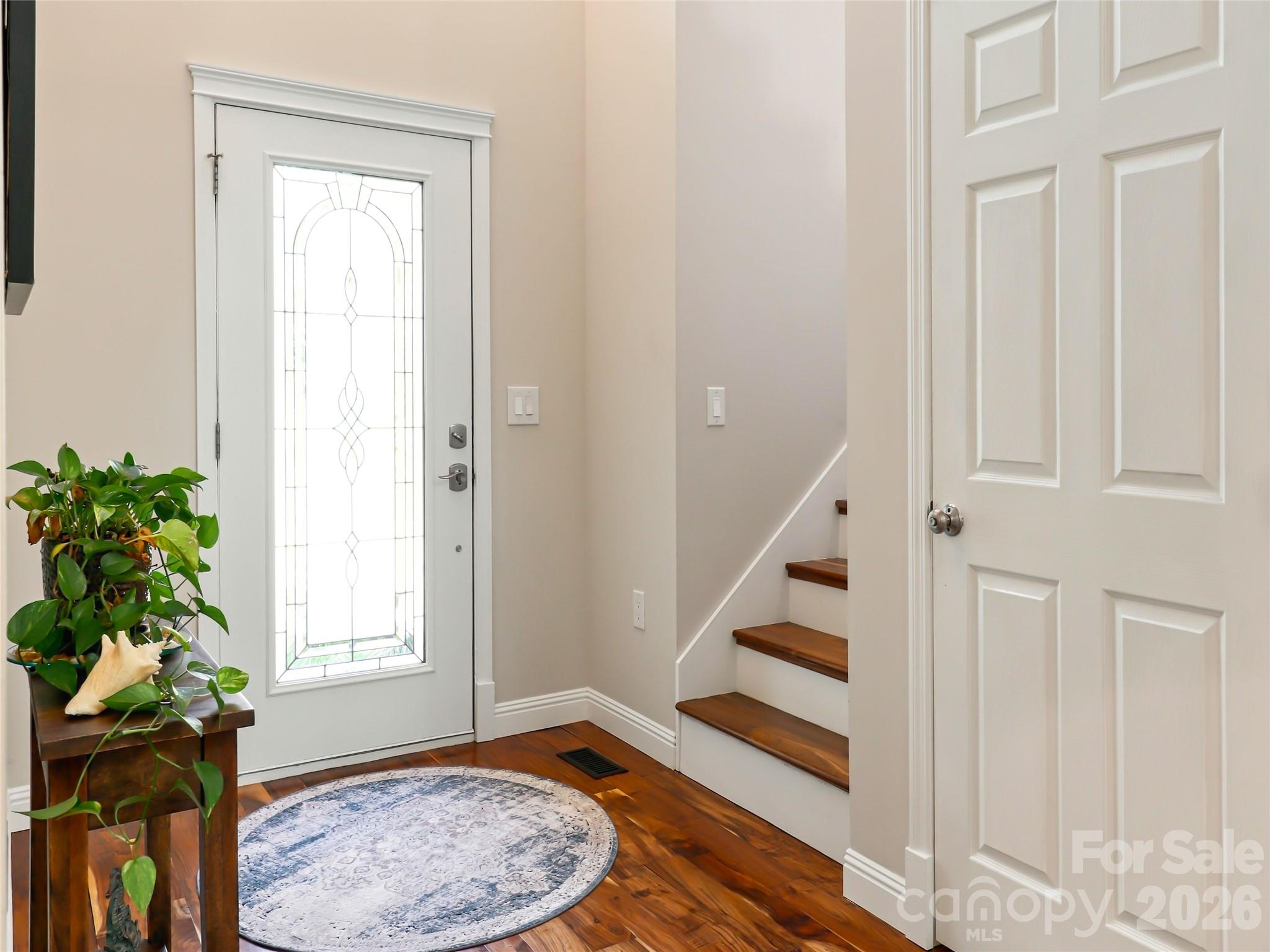 1757 Hickory Springs Lane Property Photo 3