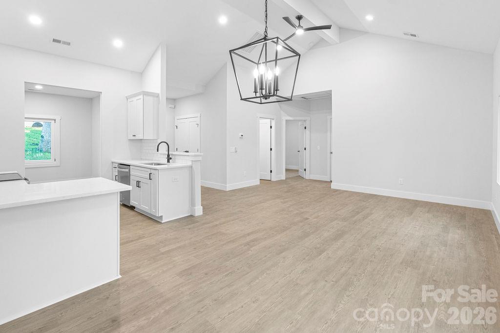 1520 Holly Court Property Photo 7