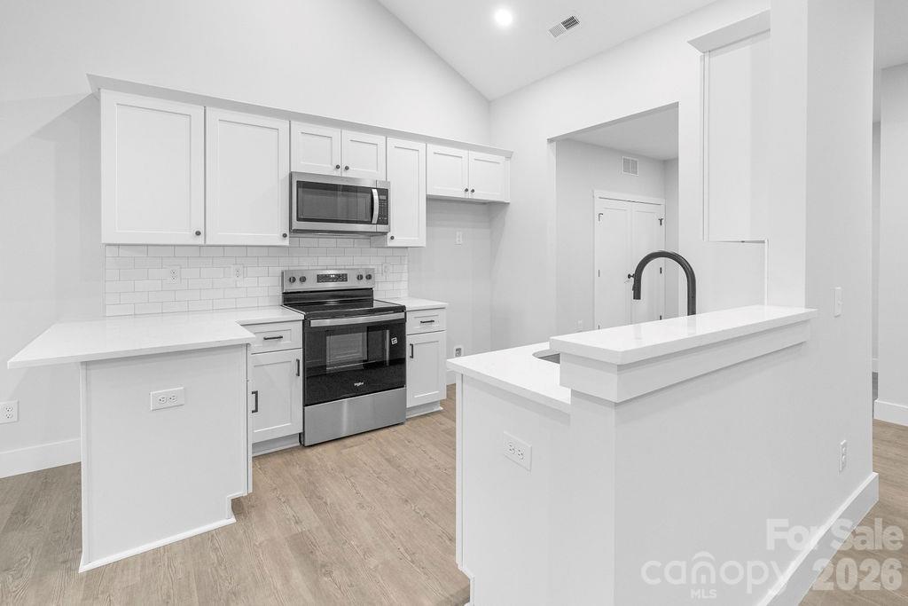1520 Holly Court Property Photo 8