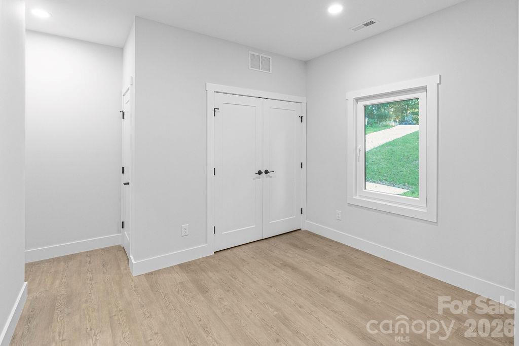 1520 Holly Court Property Photo 13