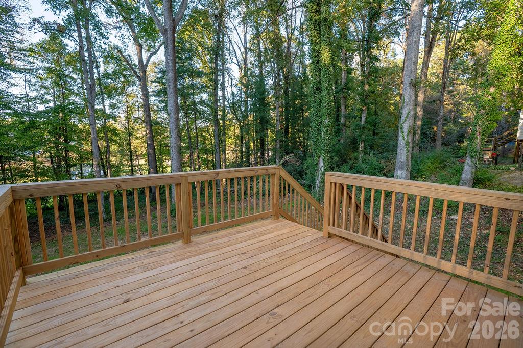1520 Holly Court Property Photo 27