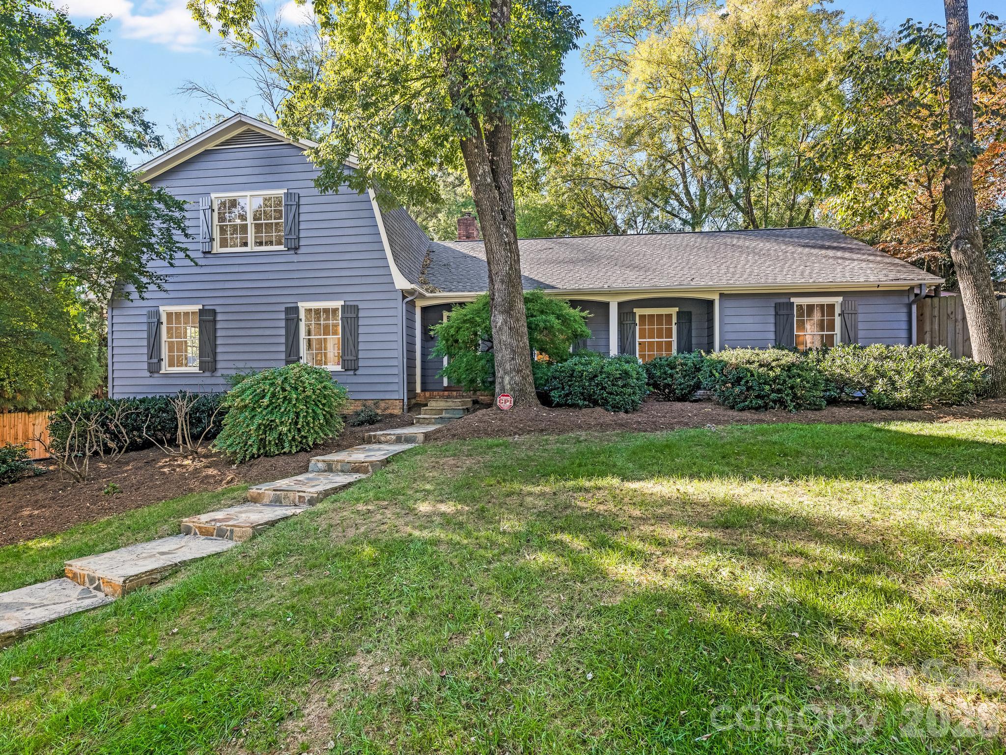 424 Whitestone Road Property Photo 1