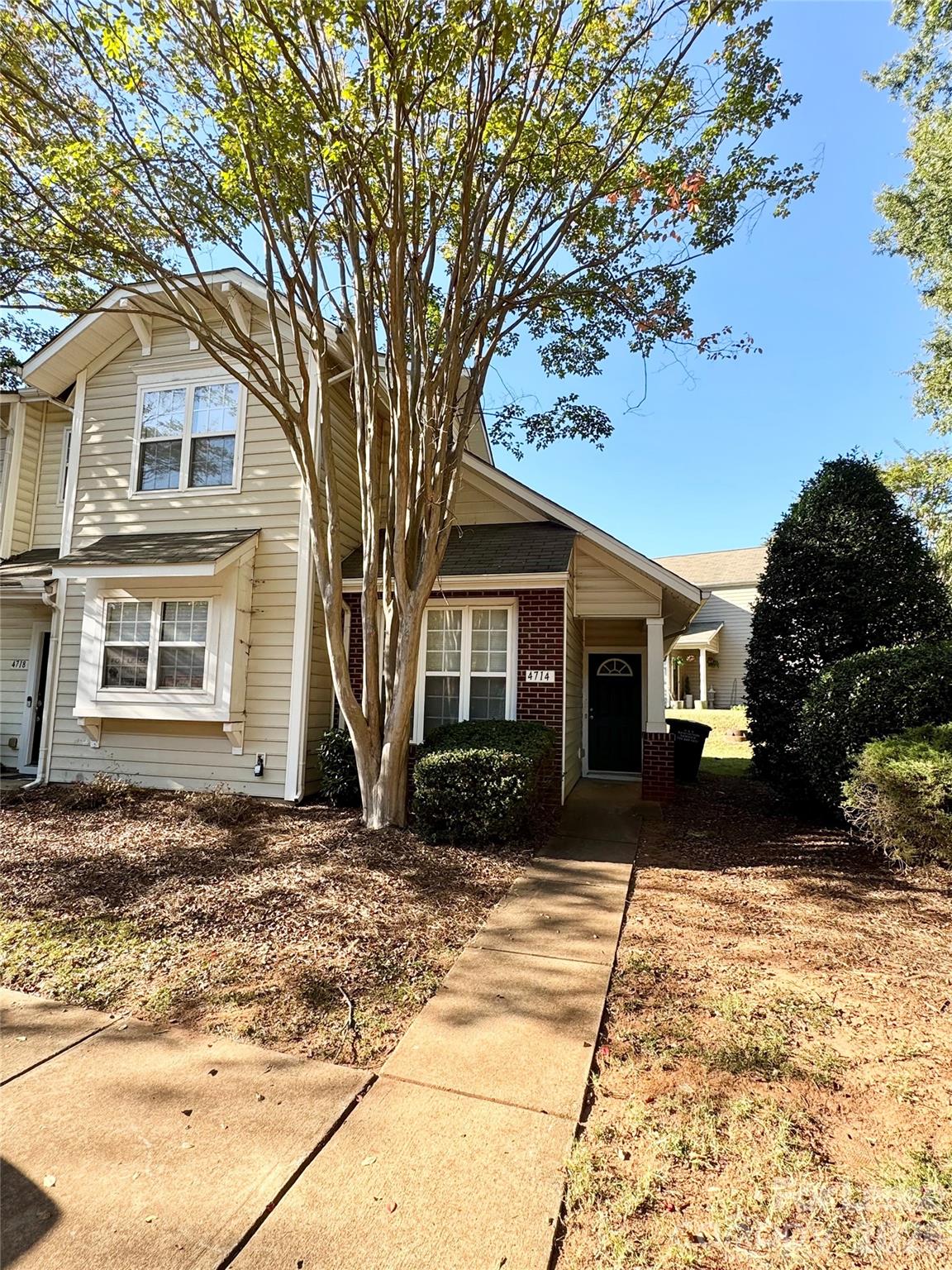 4714 Chapel Crossing Court Property Photo 1