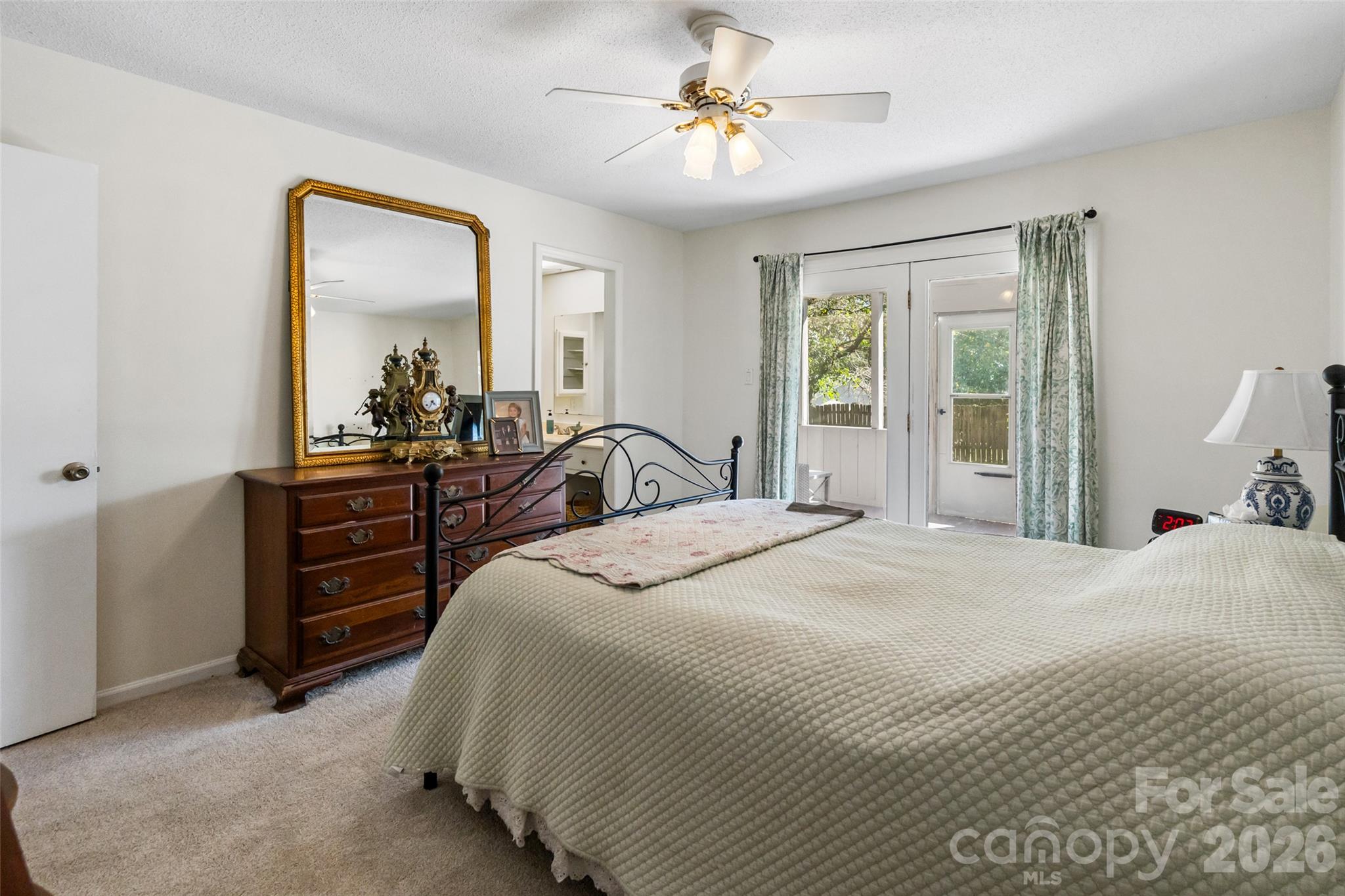 1655 Brook Drive Property Photo 9