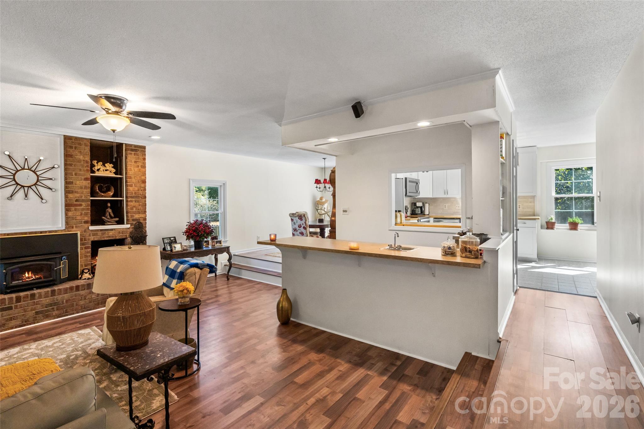 1655 Brook Drive Property Photo 17