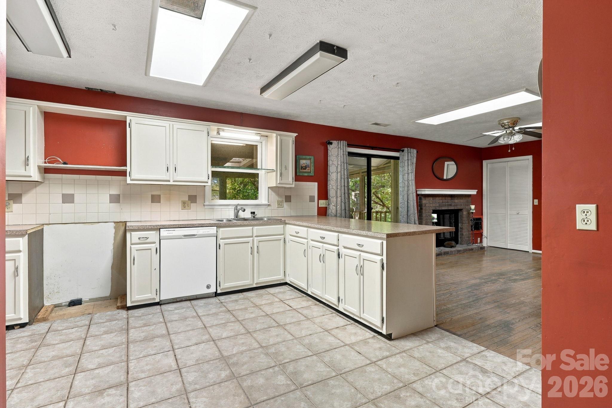 252 Foxhunt Lane Property Photo 10