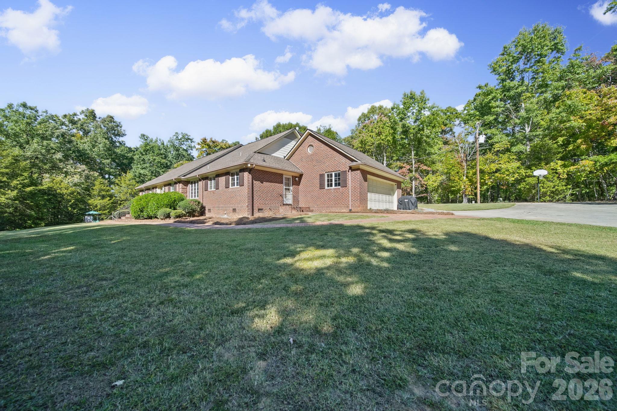 1500 Lee Lynn Road Property Photo 4