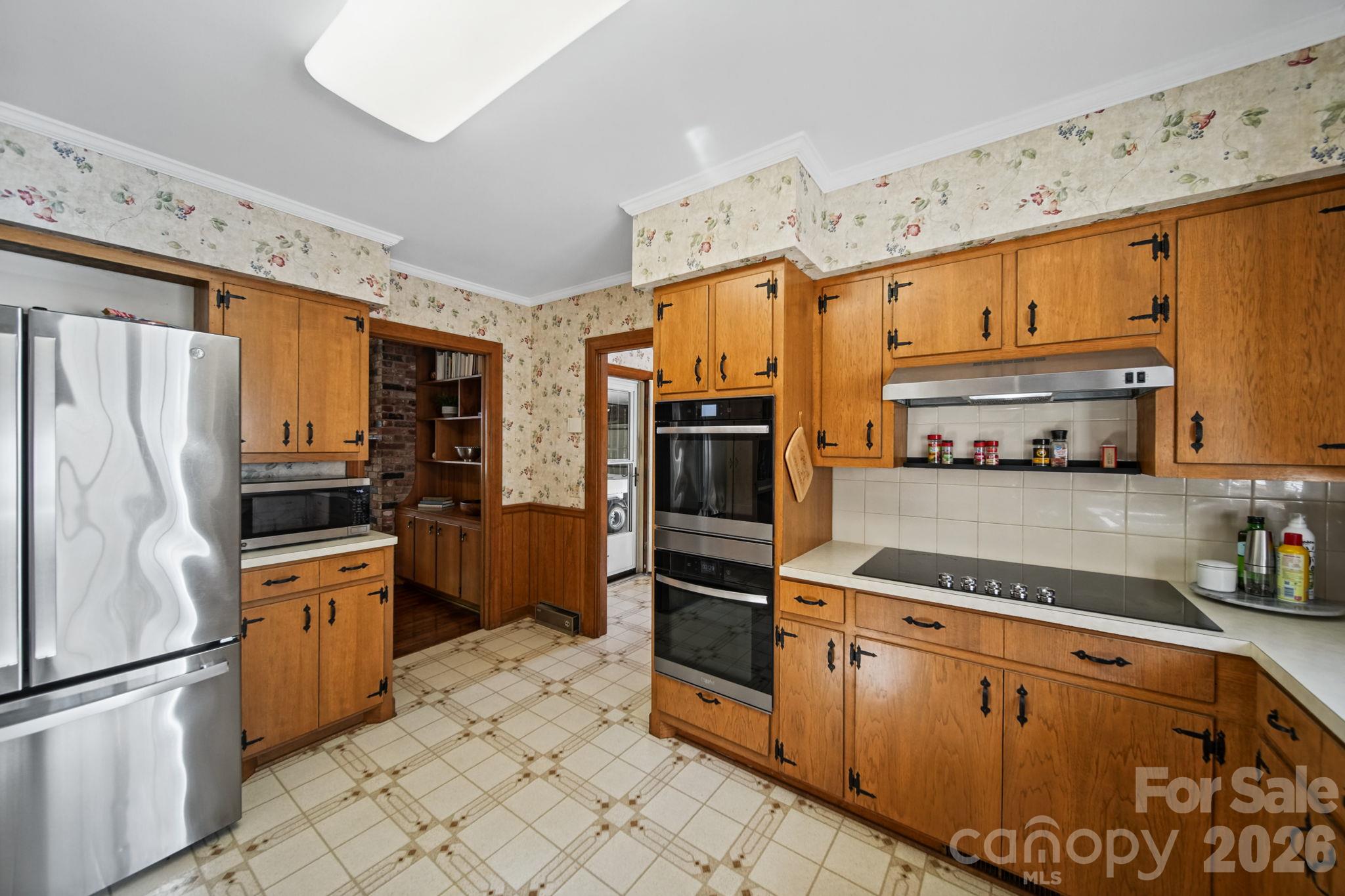 1500 Lee Lynn Road Property Photo 13