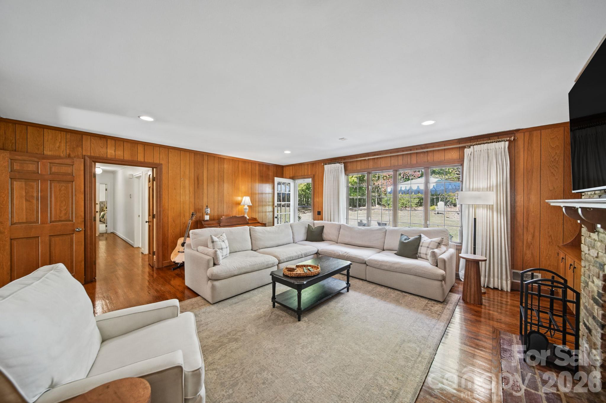 1500 Lee Lynn Road Property Photo 16