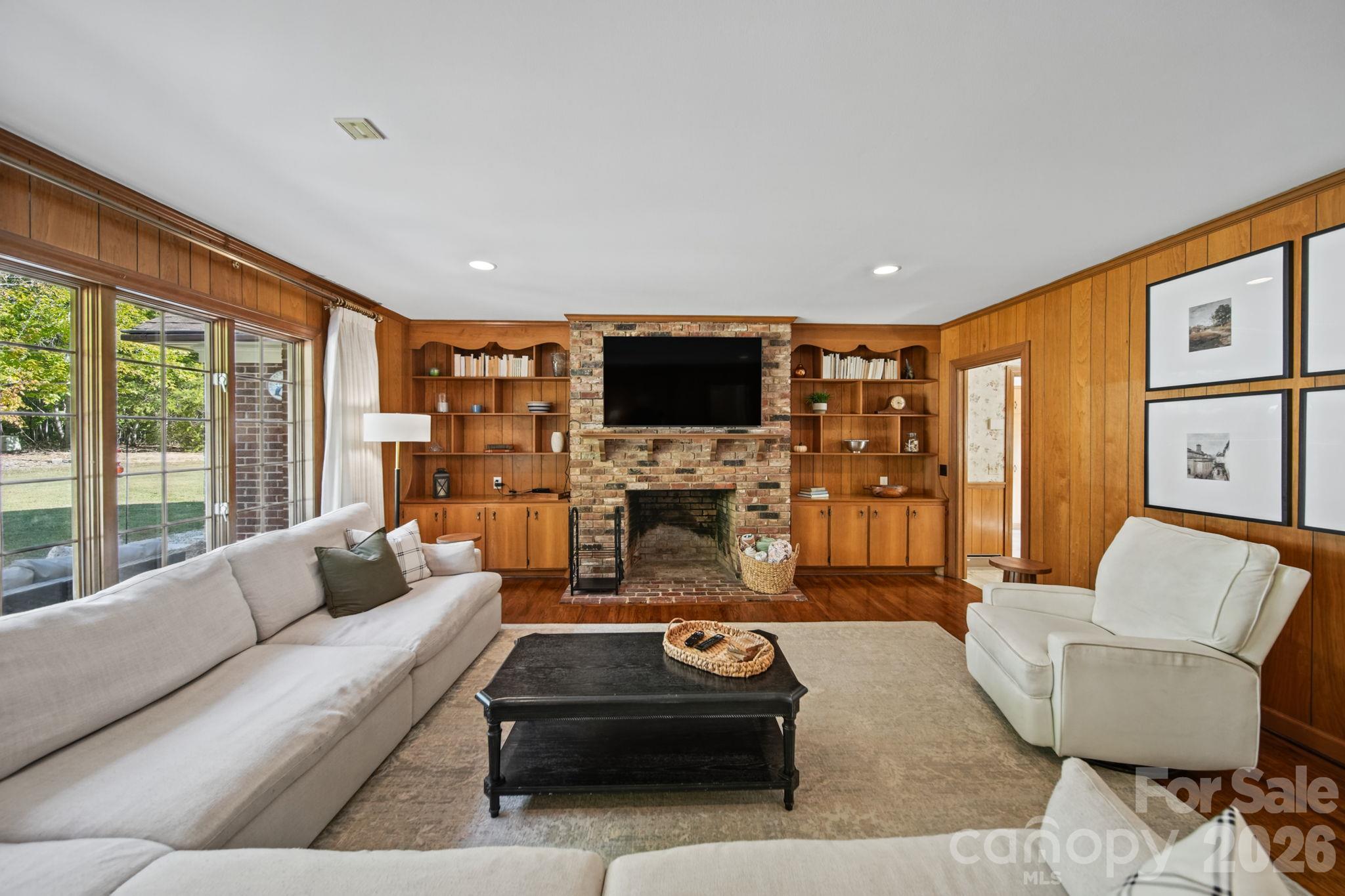 1500 Lee Lynn Drive Property Photo 17