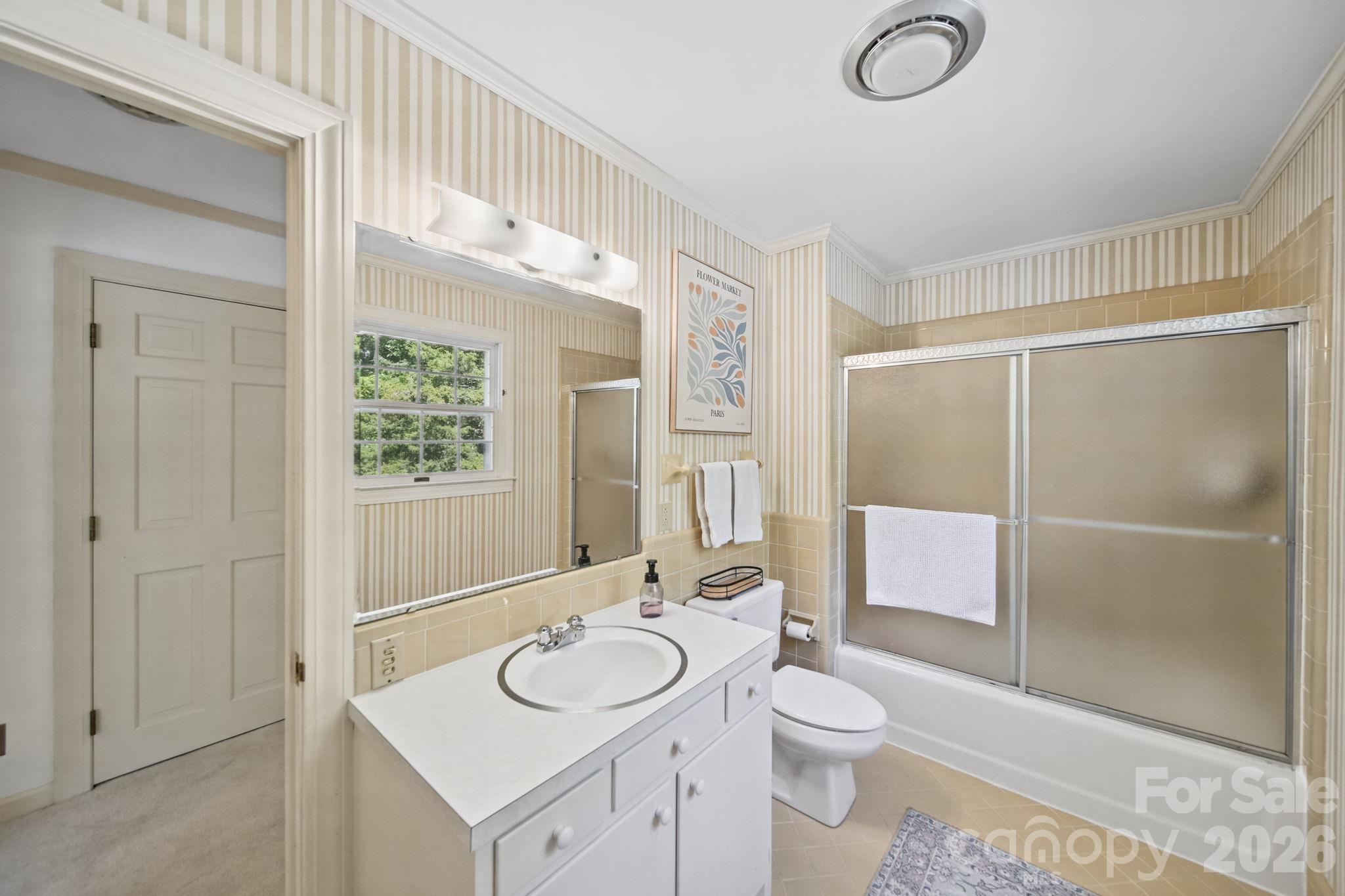 1500 Lee Lynn Road Property Photo 27