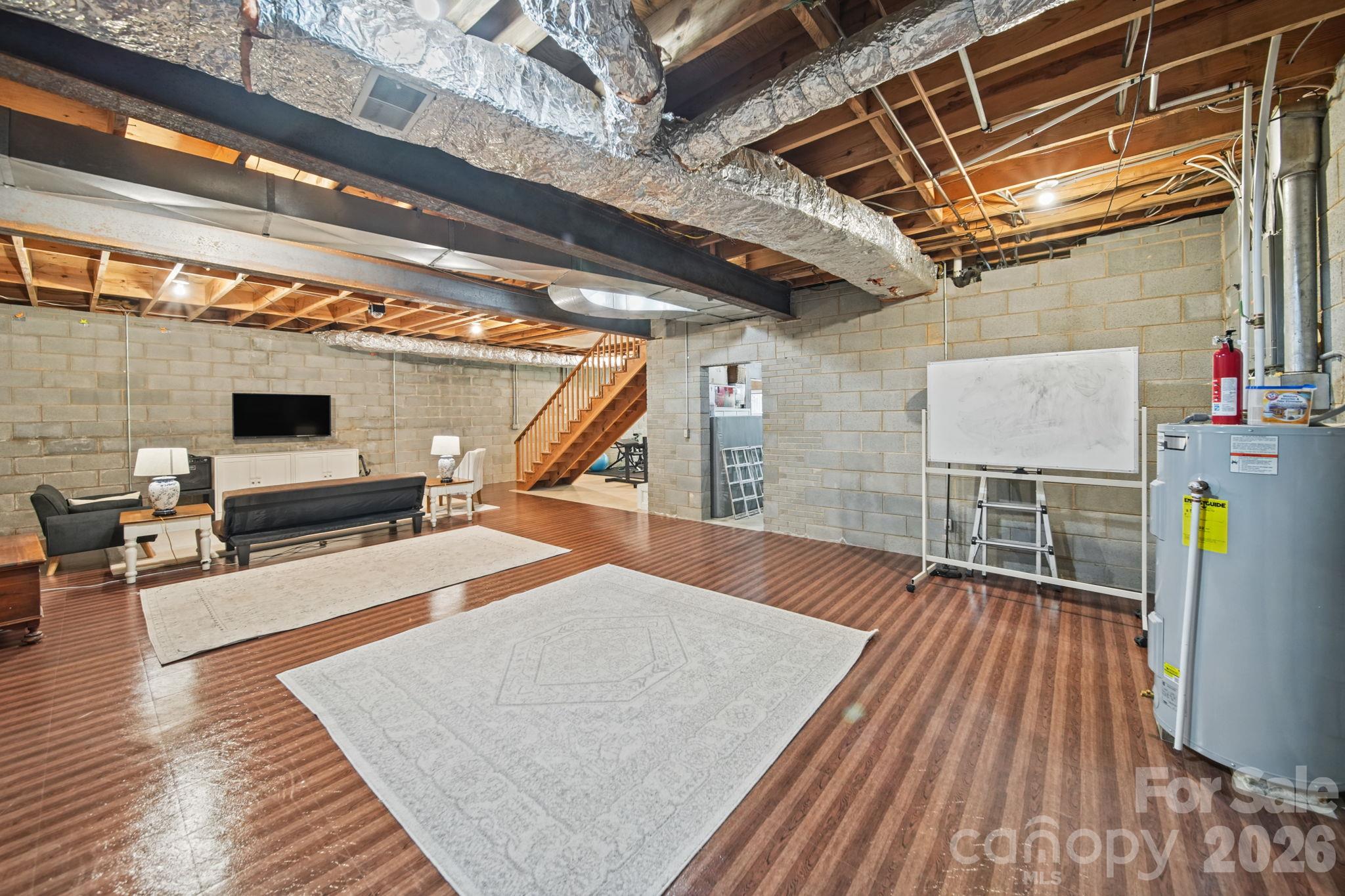 1500 Lee Lynn Drive Property Photo 32