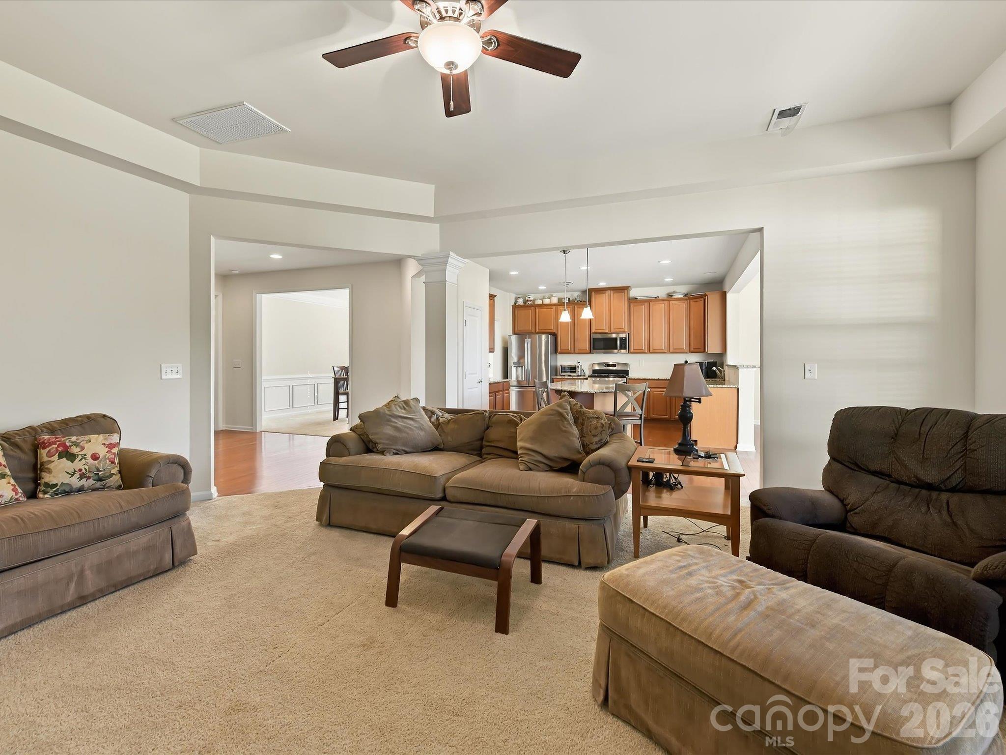 11606 Warfield Avenue Property Photo 18