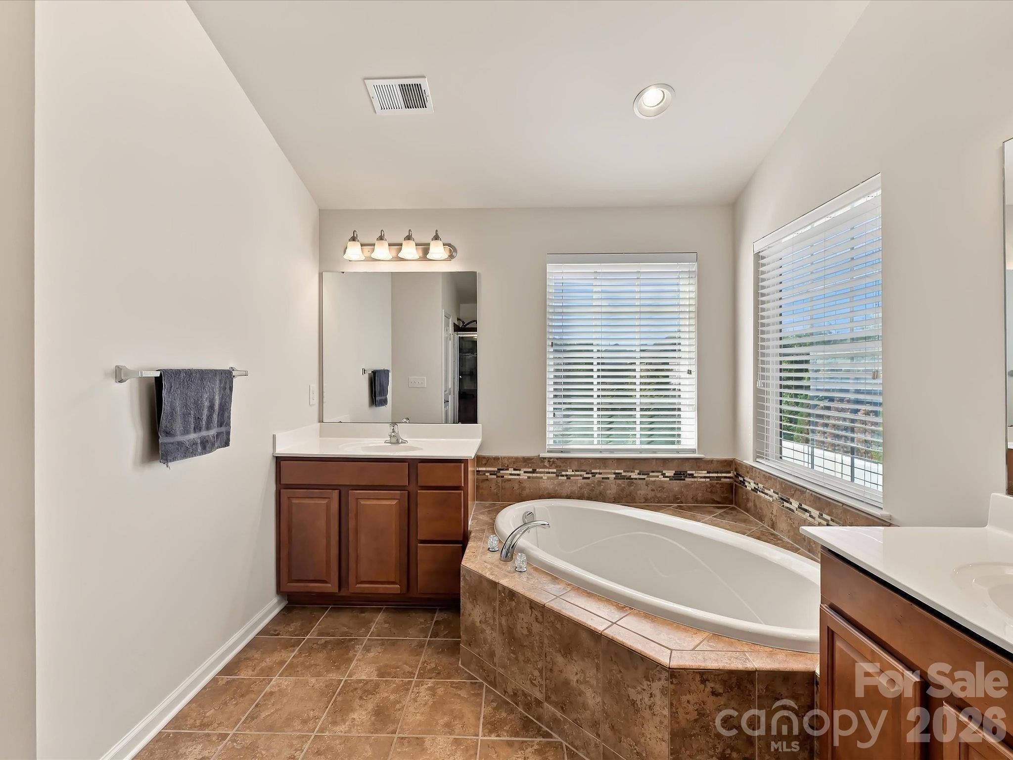 11606 Warfield Avenue Property Photo 28