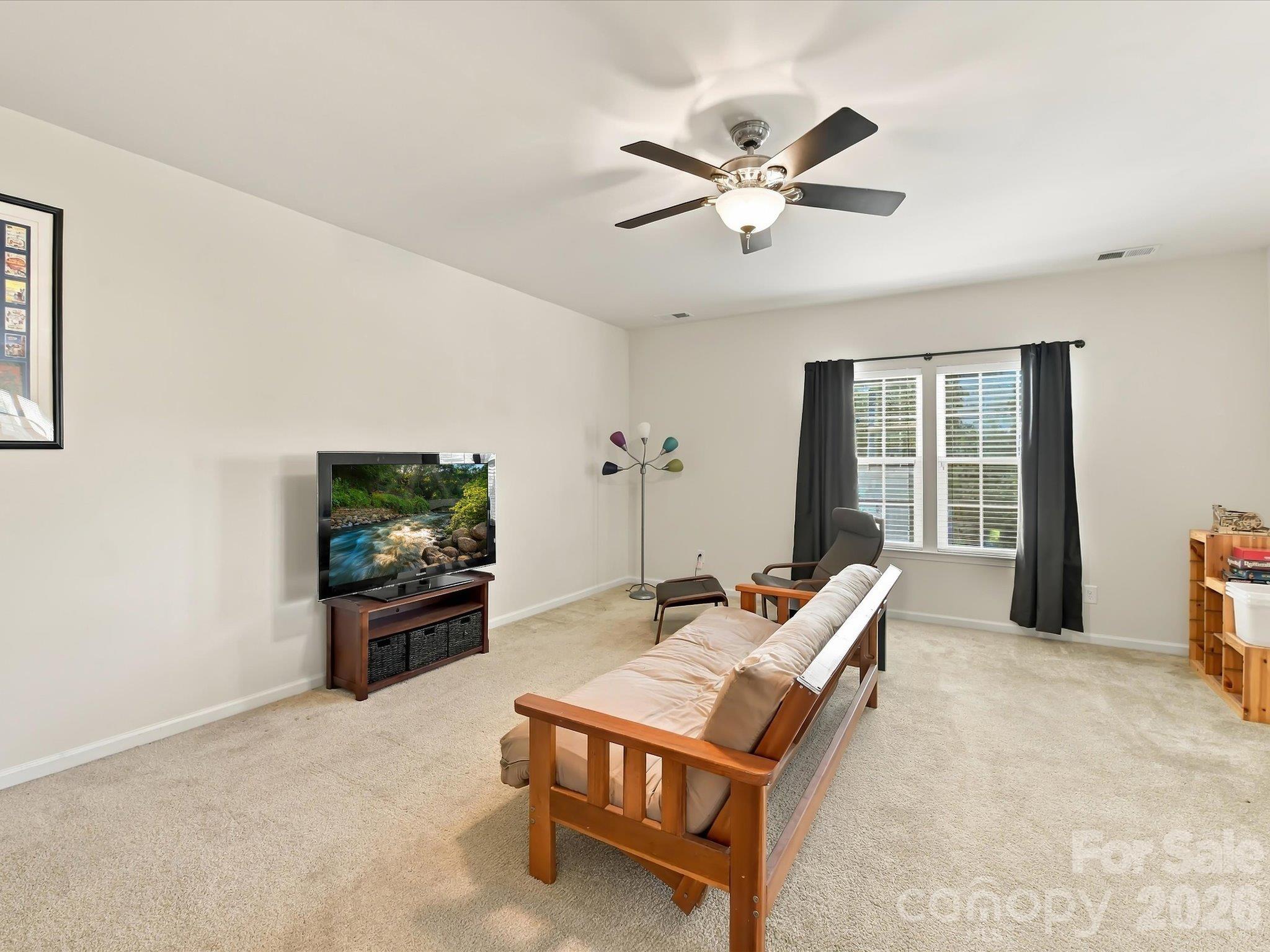 11606 Warfield Avenue Property Photo 38