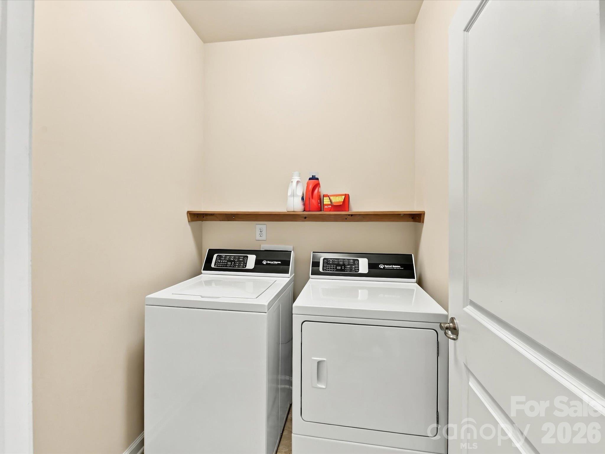 11606 Warfield Avenue Property Photo 41