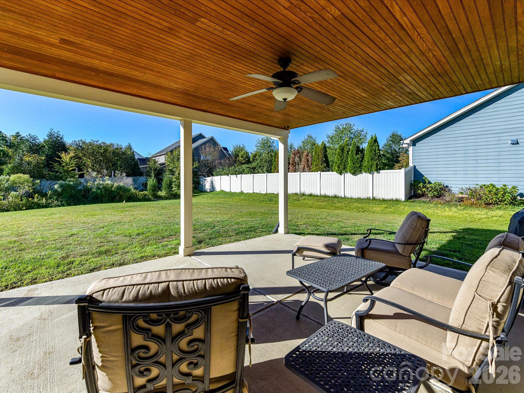 11606 Warfield Avenue Property Photo 44