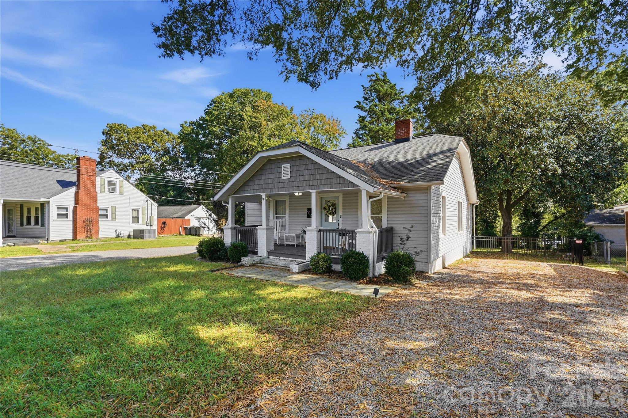 604 Fairview Street Property Photo 2