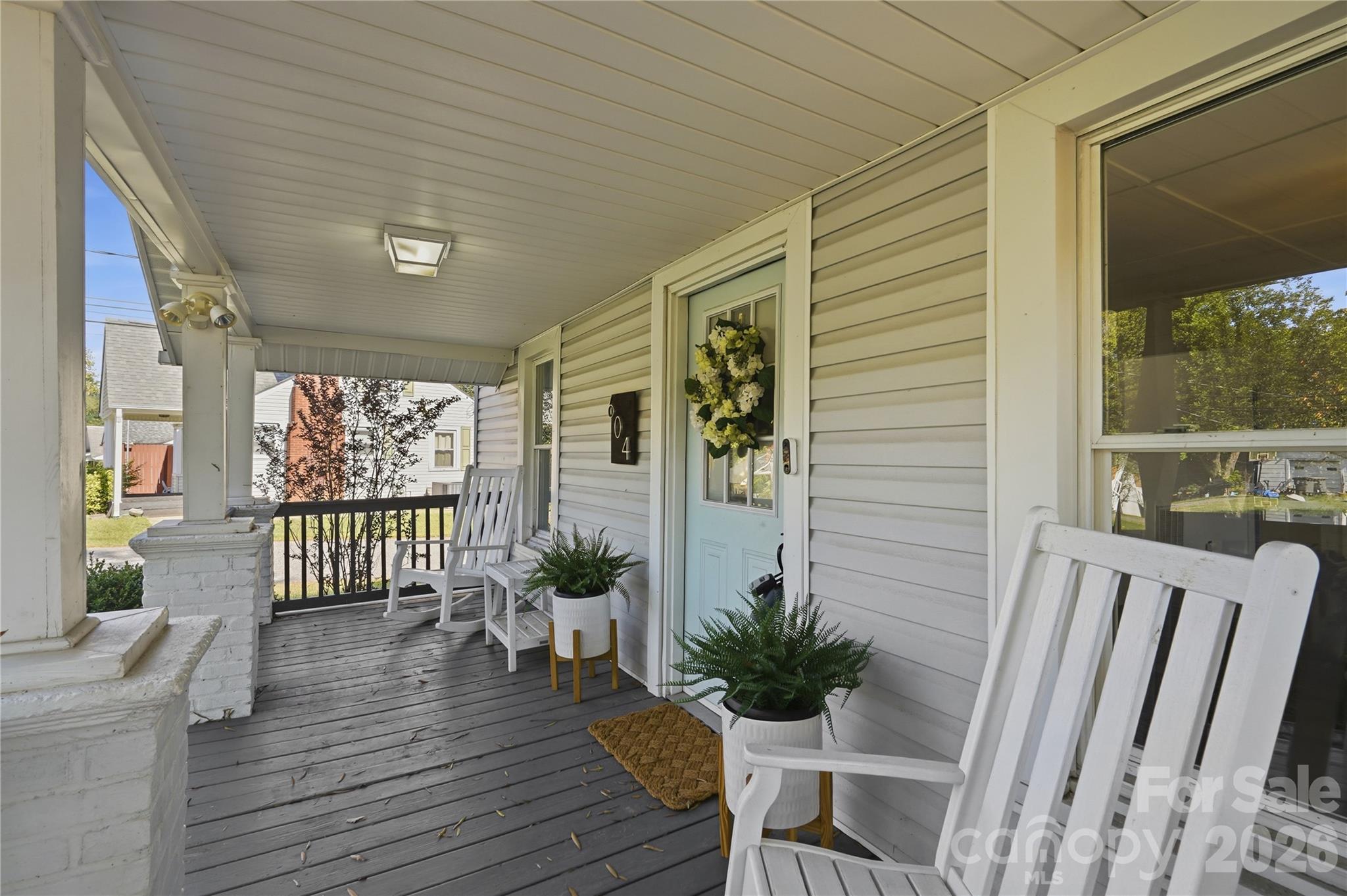 604 Fairview Street Property Photo 3