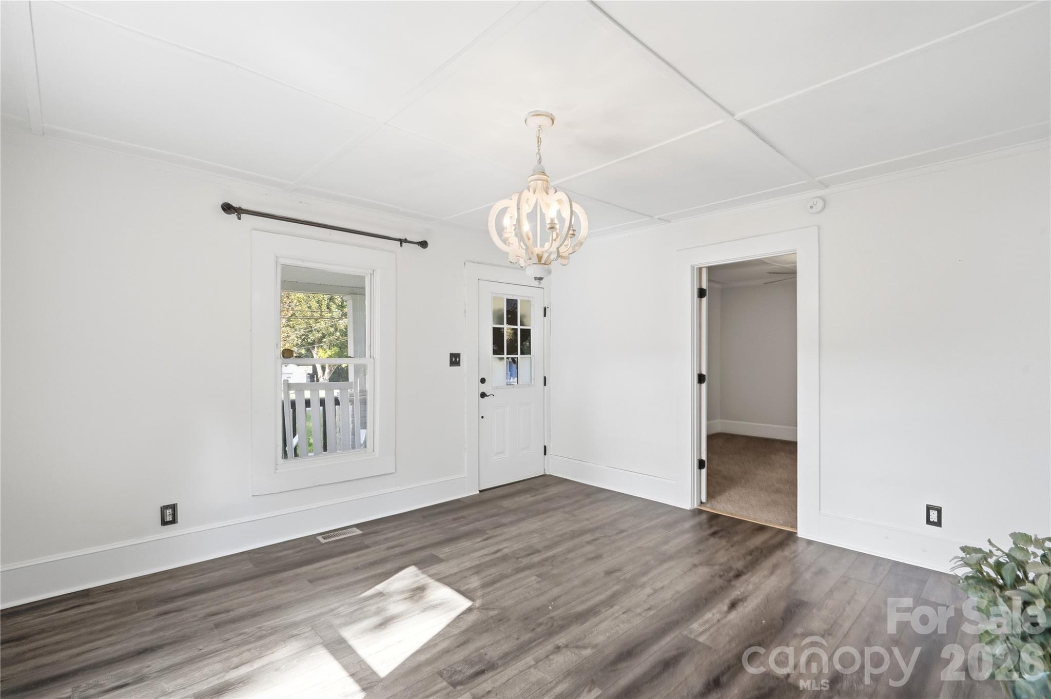 604 Fairview Street Property Photo 5