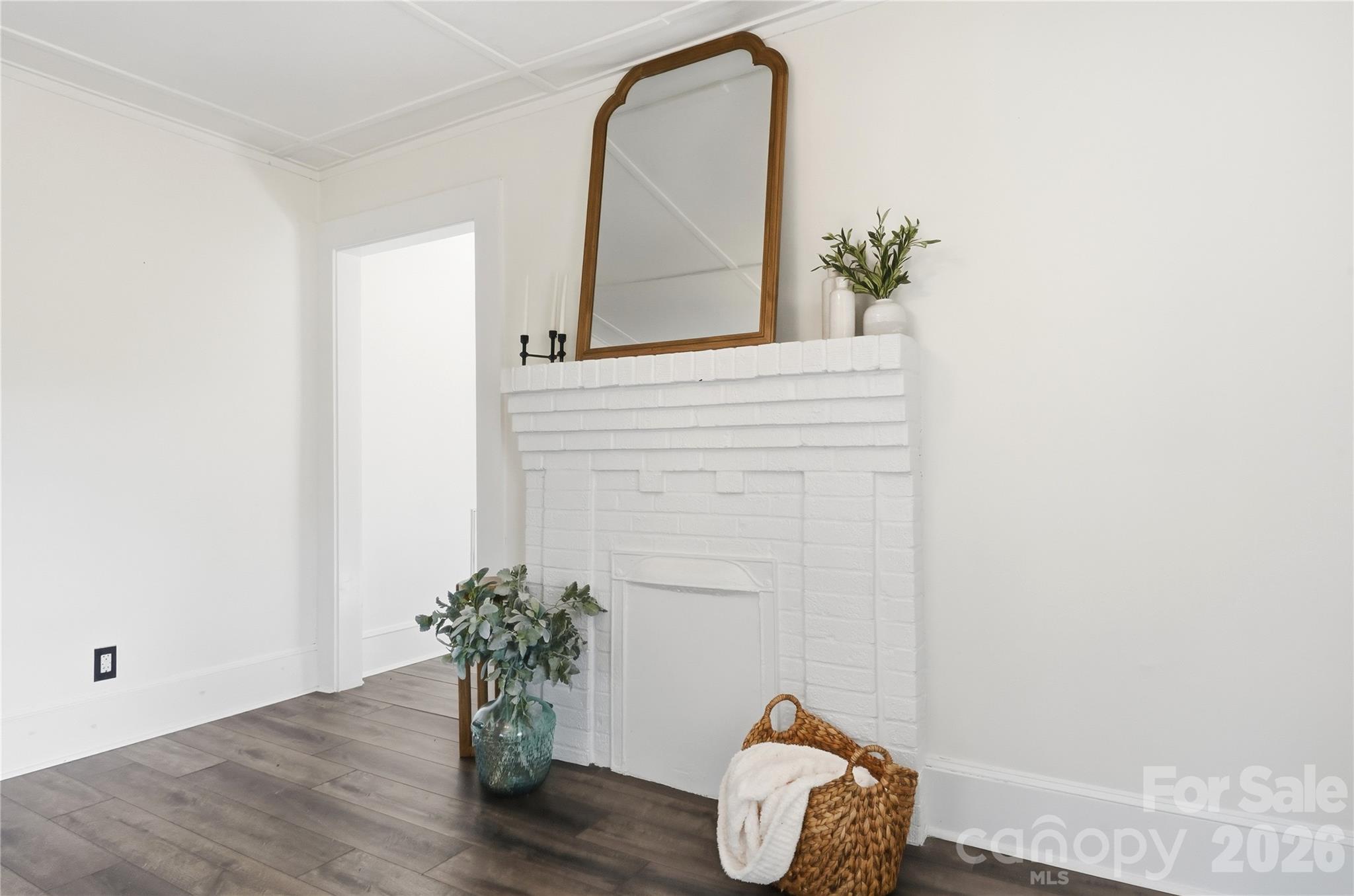 604 Fairview Street Property Photo 7